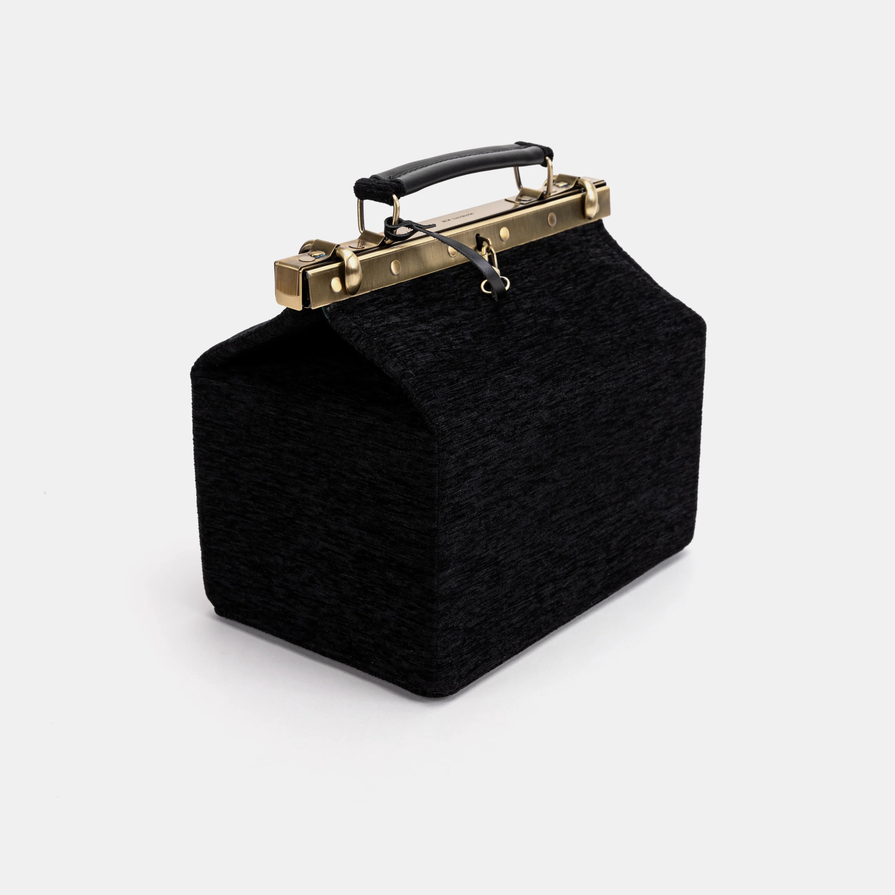 Solid Black Vivienne Carpet Purse Gladstone Bag of America side