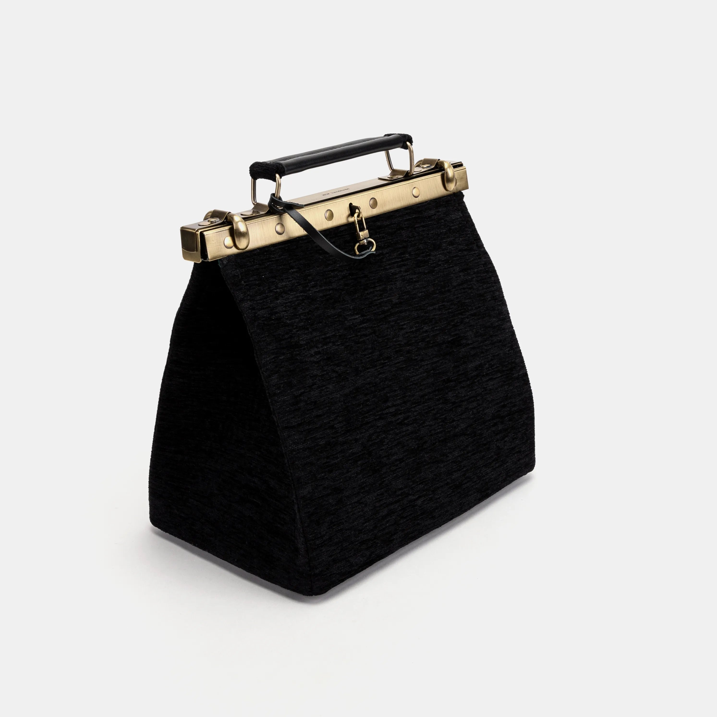 Solid Black Cecile Carpet Purse Gladstone Bag of America side