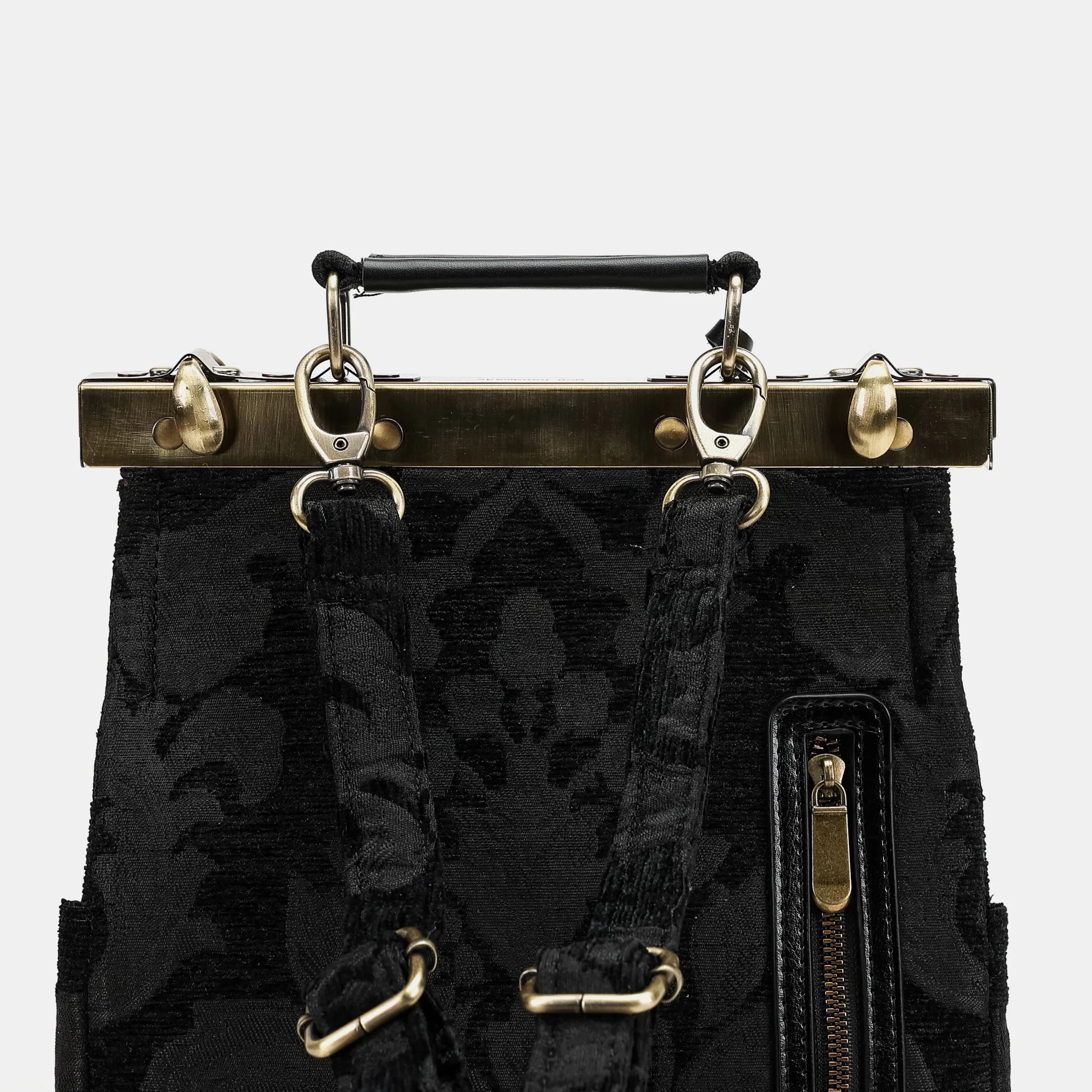 Victorian Blossom black/black Helena Carpet Gladstone Backpack of America back details