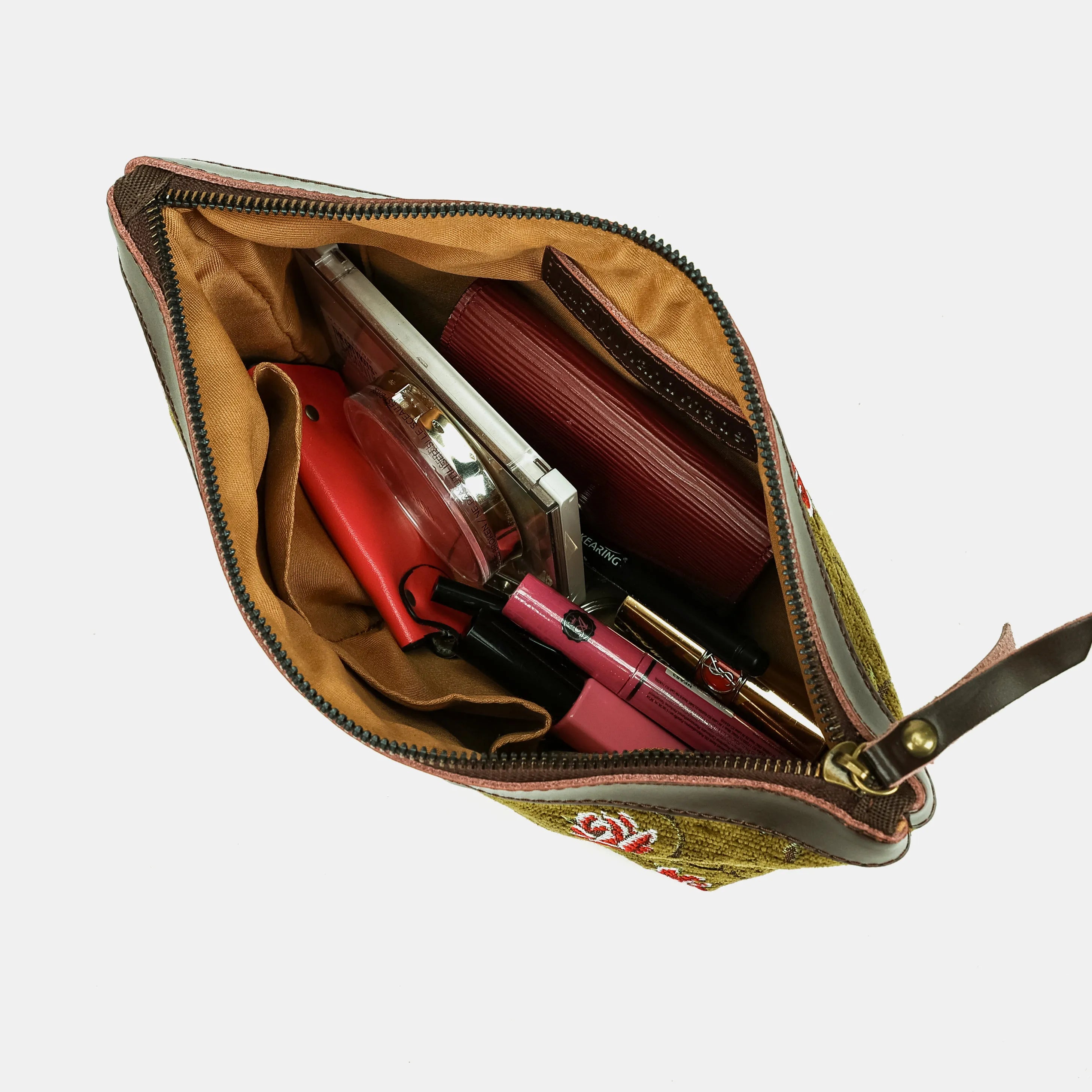 Climbing Rose Avocado Carpet Makeup Bag Carpetbag of America in use