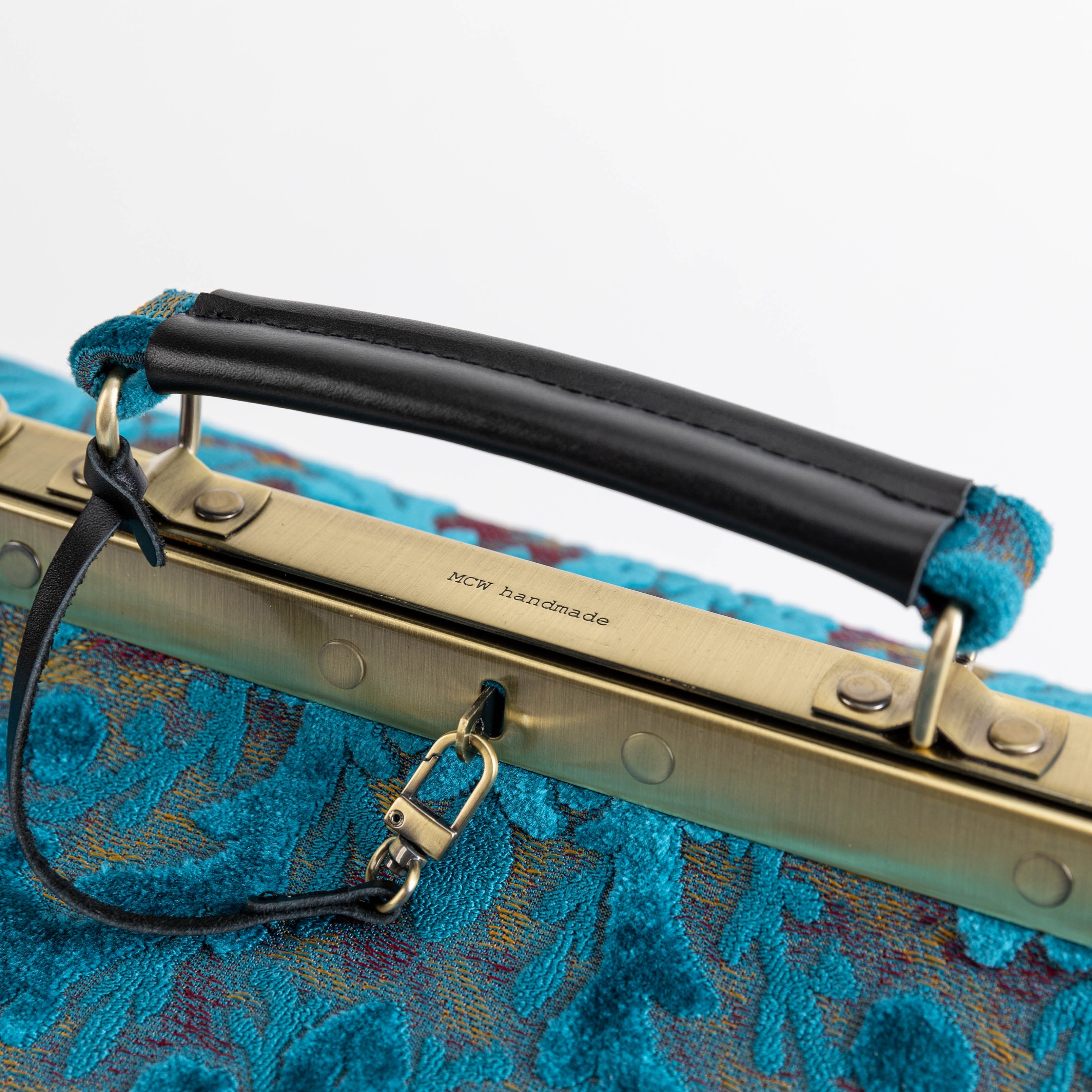 Gladstone Bag Carpet Doctor Bag Victorian Weekender Bag Shoulder Frame Bag Genevieve Burnout Velvet Aqua Blue Carpetbagger Carpetbag of America logo
