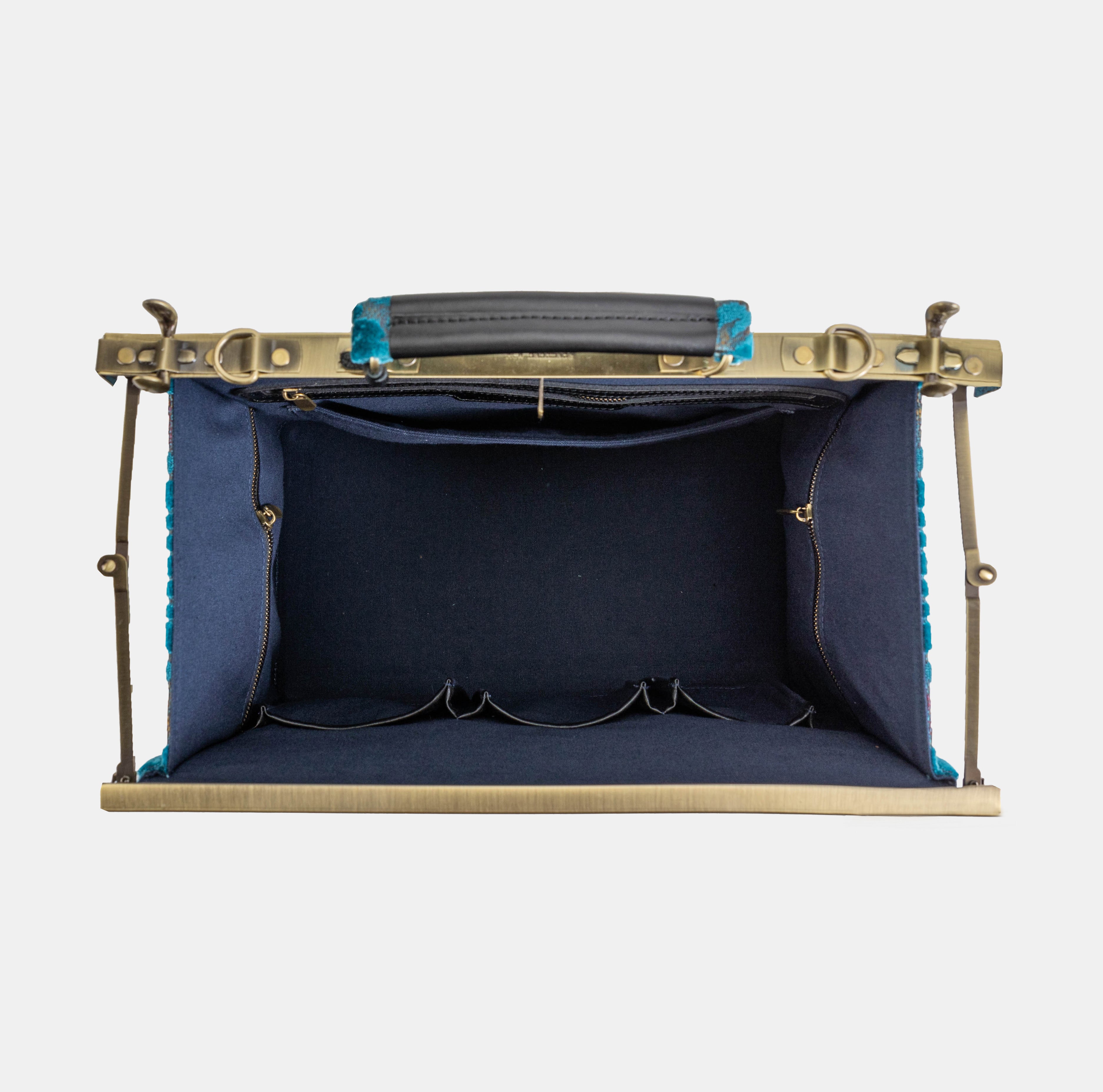 Gladstone Bag Carpet Doctor Bag Victorian Weekender Bag Shoulder Frame Bag Genevieve Burnout Velvet Aqua Blue Carpetbagger Carpetbag of America inside