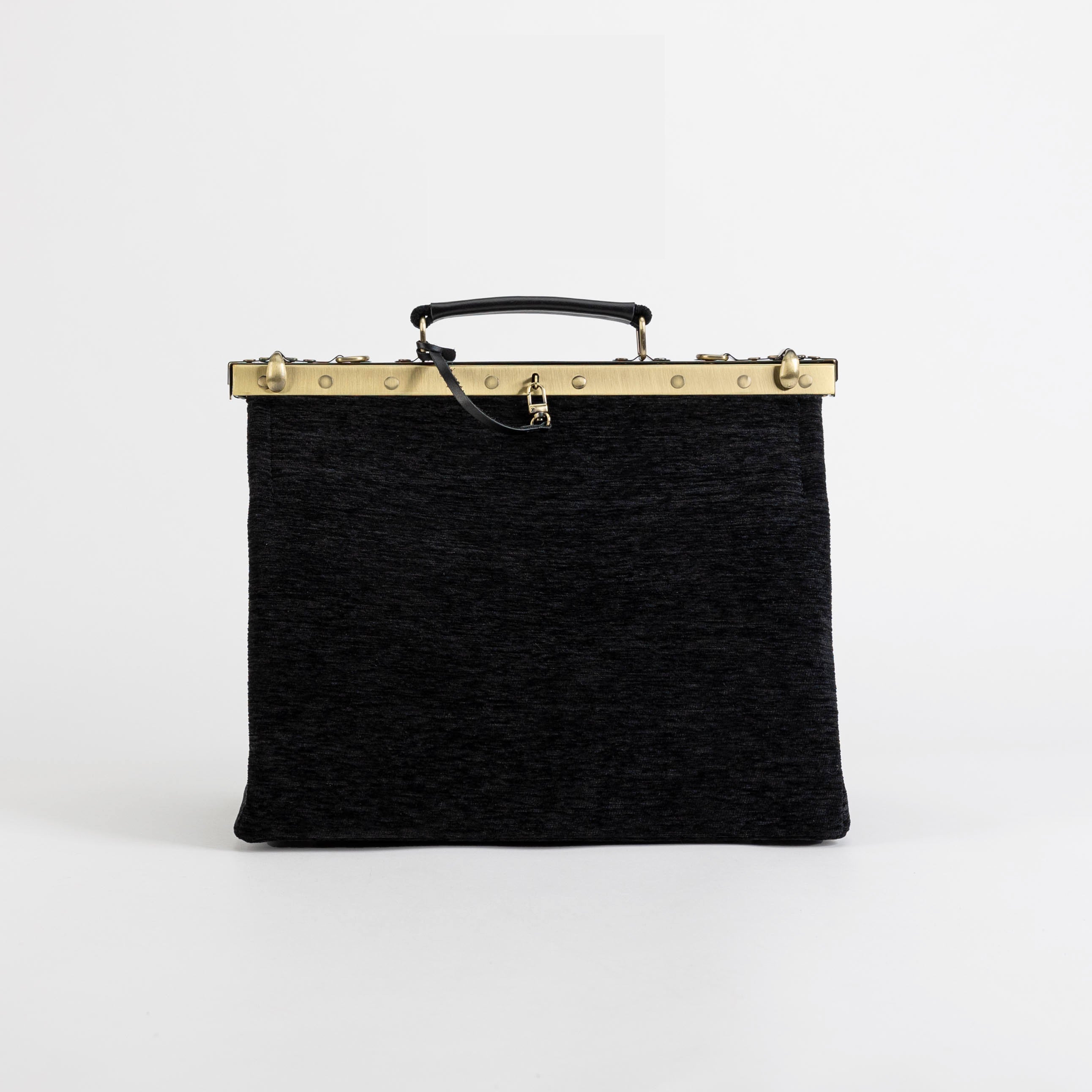 Gladstone Bag Carpet Doctor Bag Victorian Weekender Bag Shoulder Frame Bag Celine Solid Black Carpetbagger Carpetbag of America front