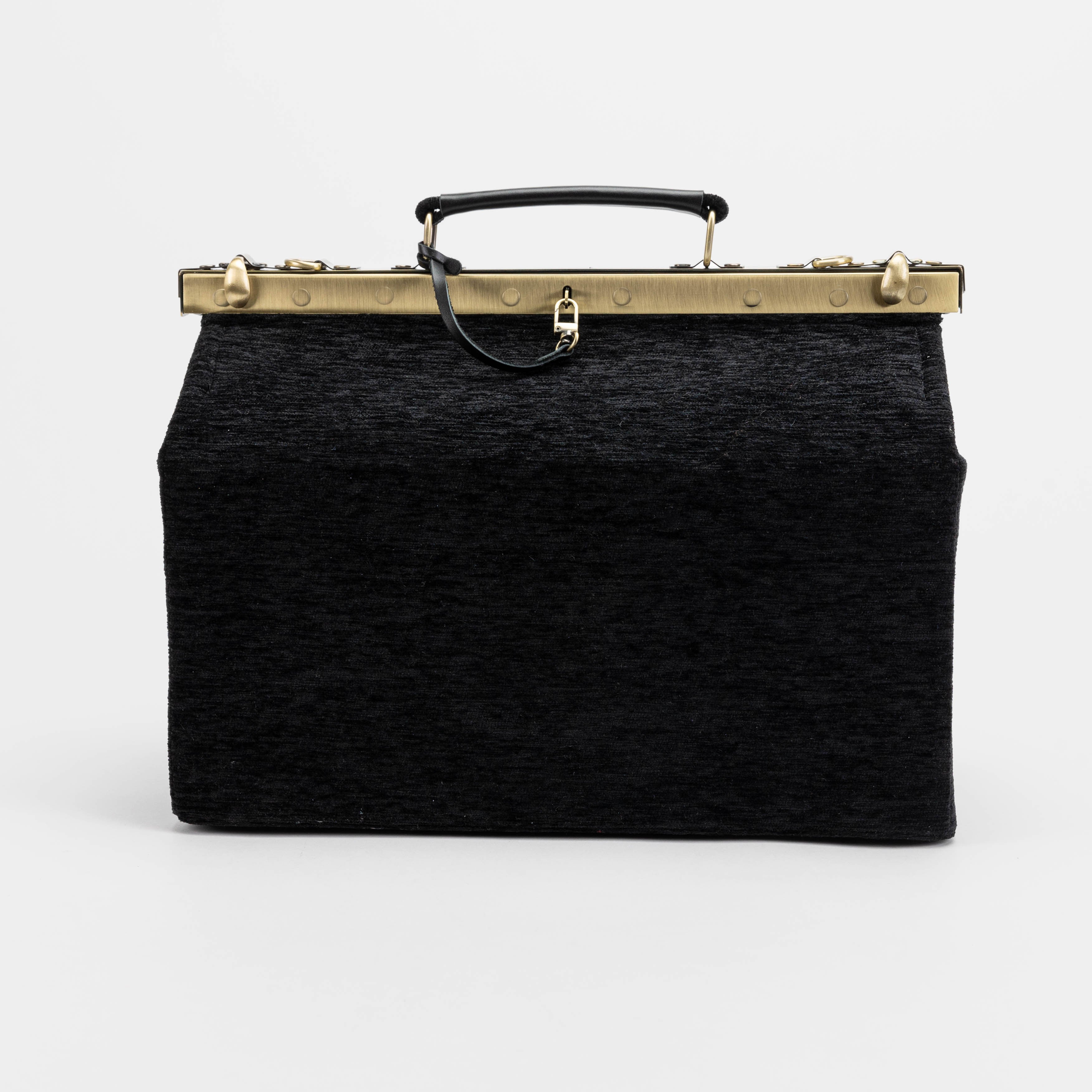 Gladstone Bag Carpet Doctor Bag Victorian Weekender Bag Shoulder Frame Bag Genevieve Solid Black Carpetbagger Carpetbag of America front