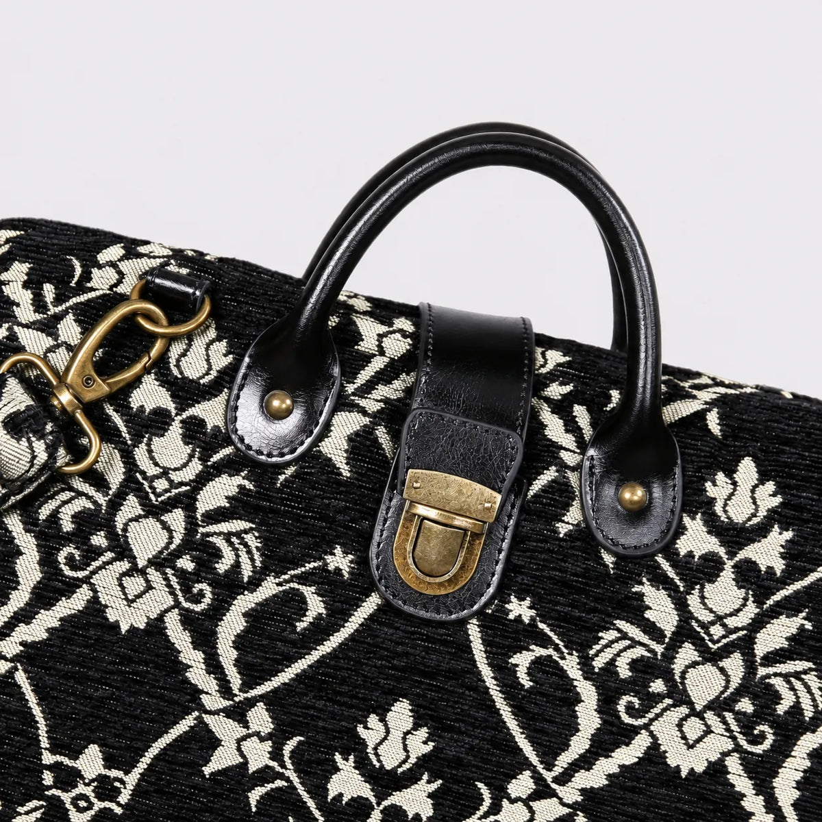 Carnaby Black Dark green Laptop Work Bag Carpetbag of America details