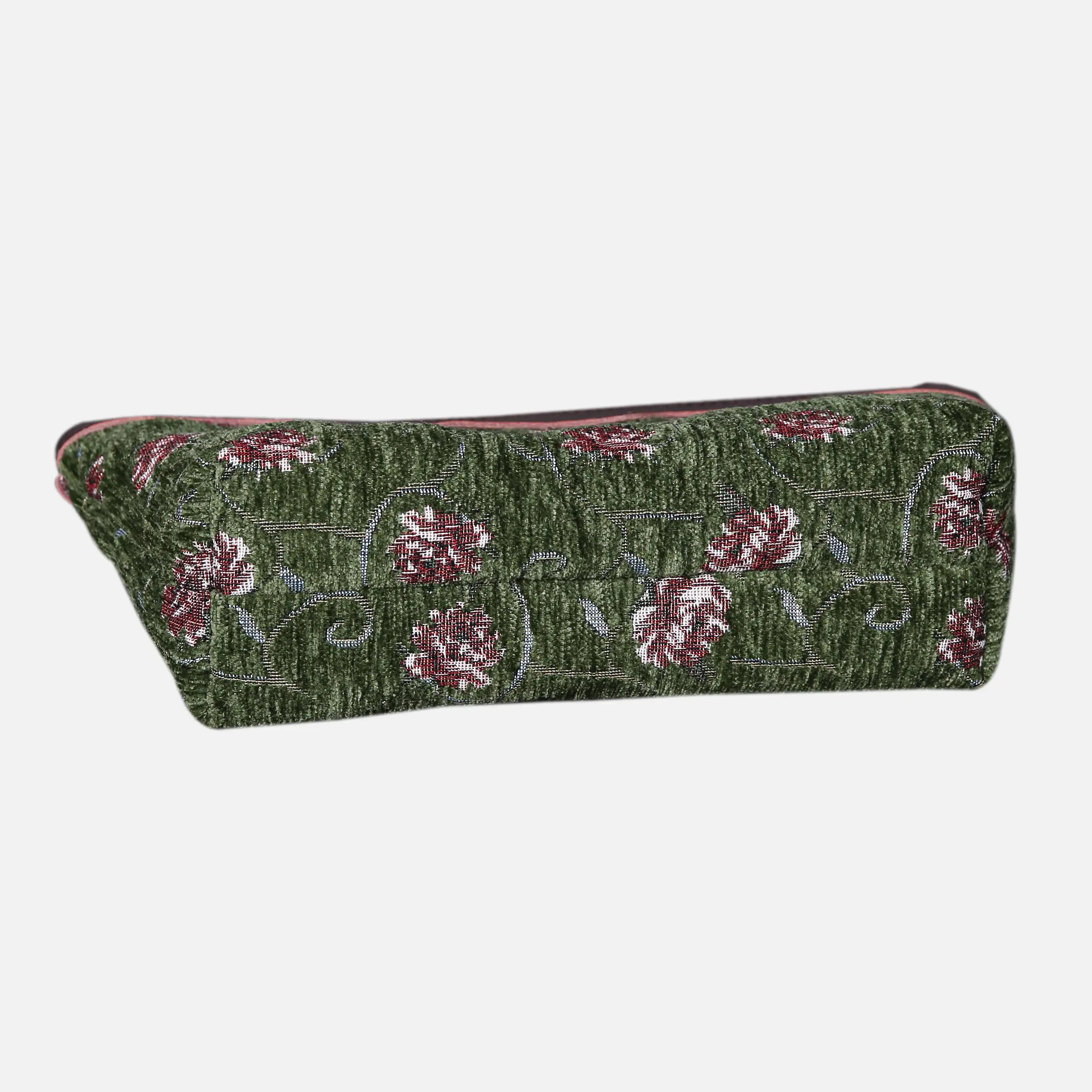 Climbing Rose Carpet Makeup Bag carpet bag MCW Handmade bottom