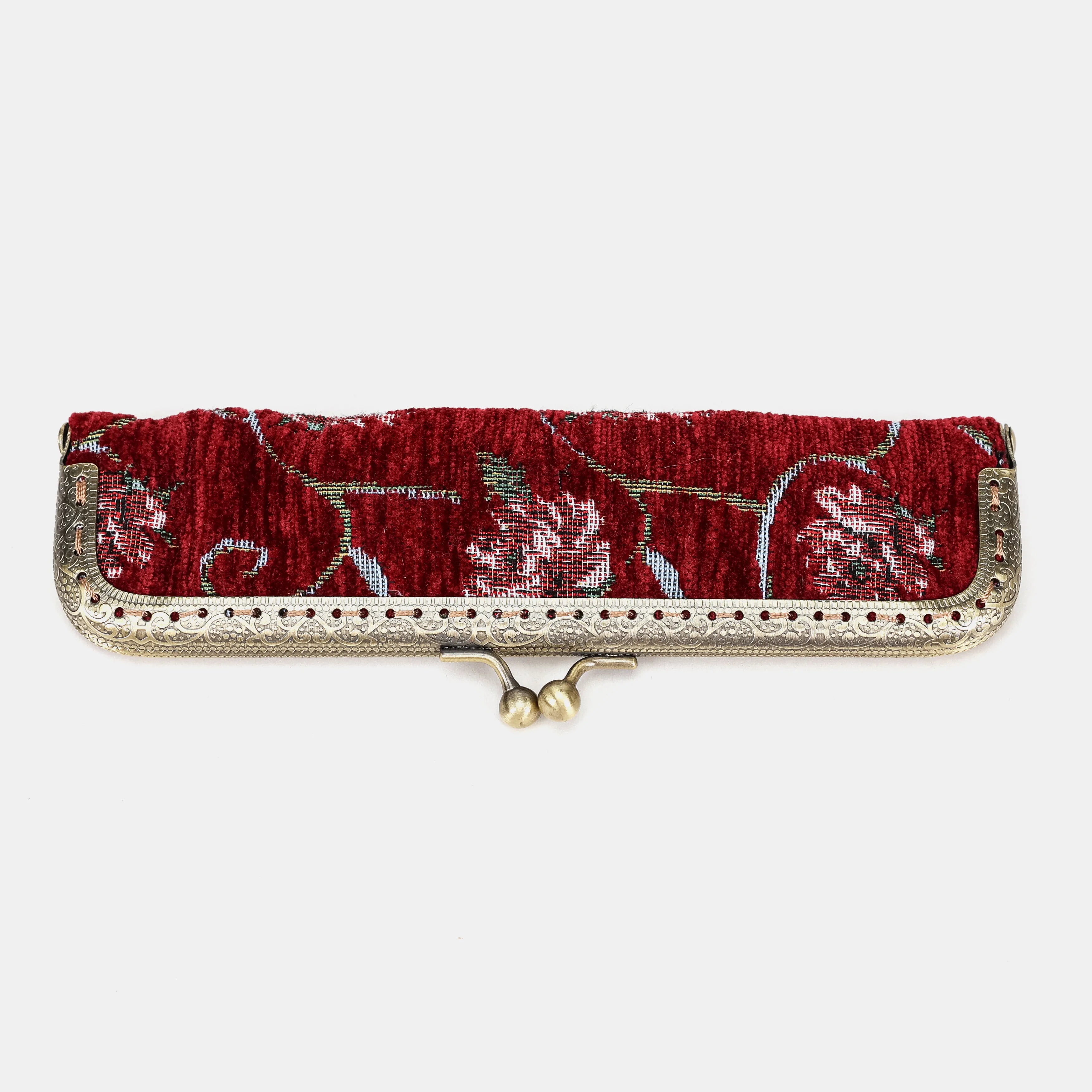 Climbing Rose Red Duo Pen Case Carpetbag of America front