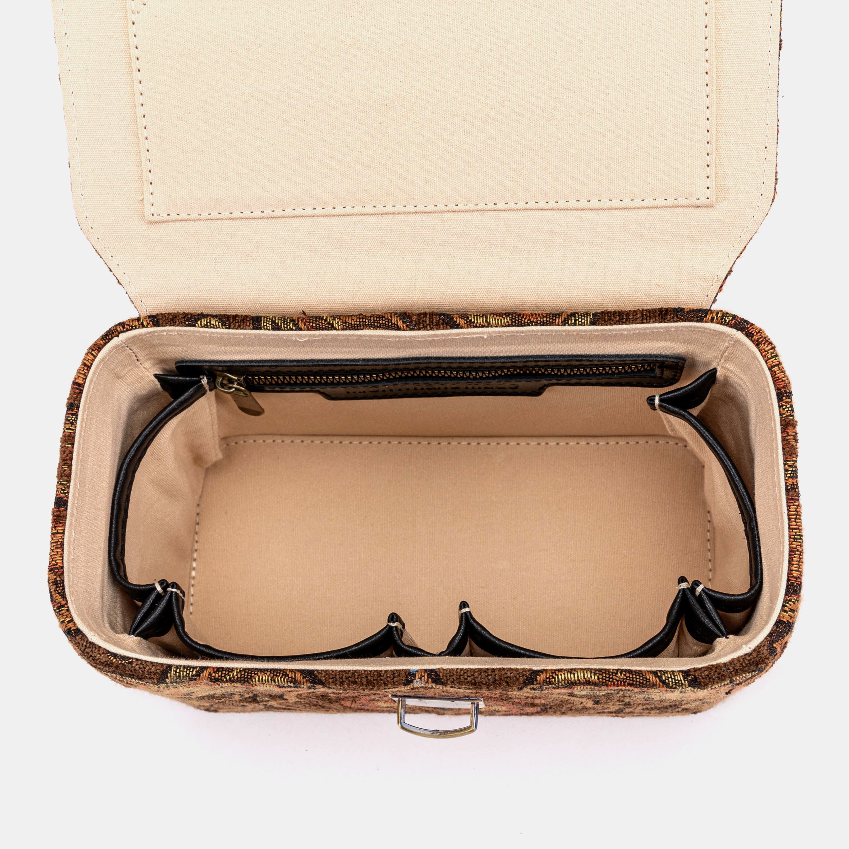 Damask D. Brown Clara Medium Train Case Purse i of America inside