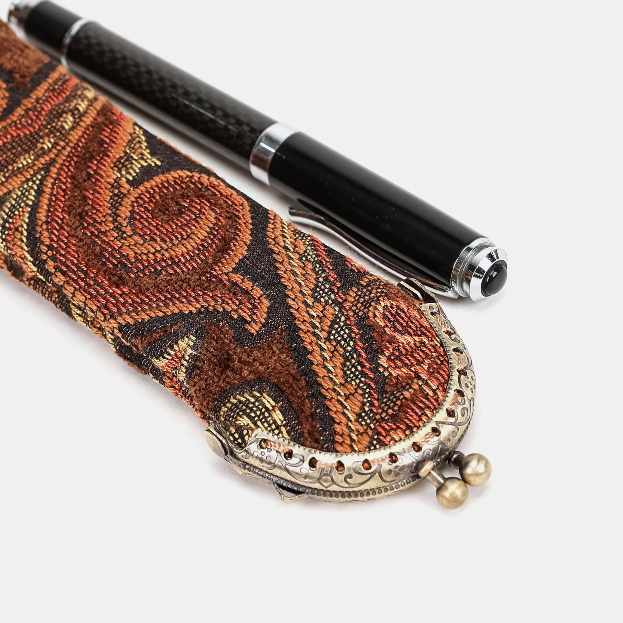 Damask D. Brown Solo Pen Case Carpetbag of America metal frame