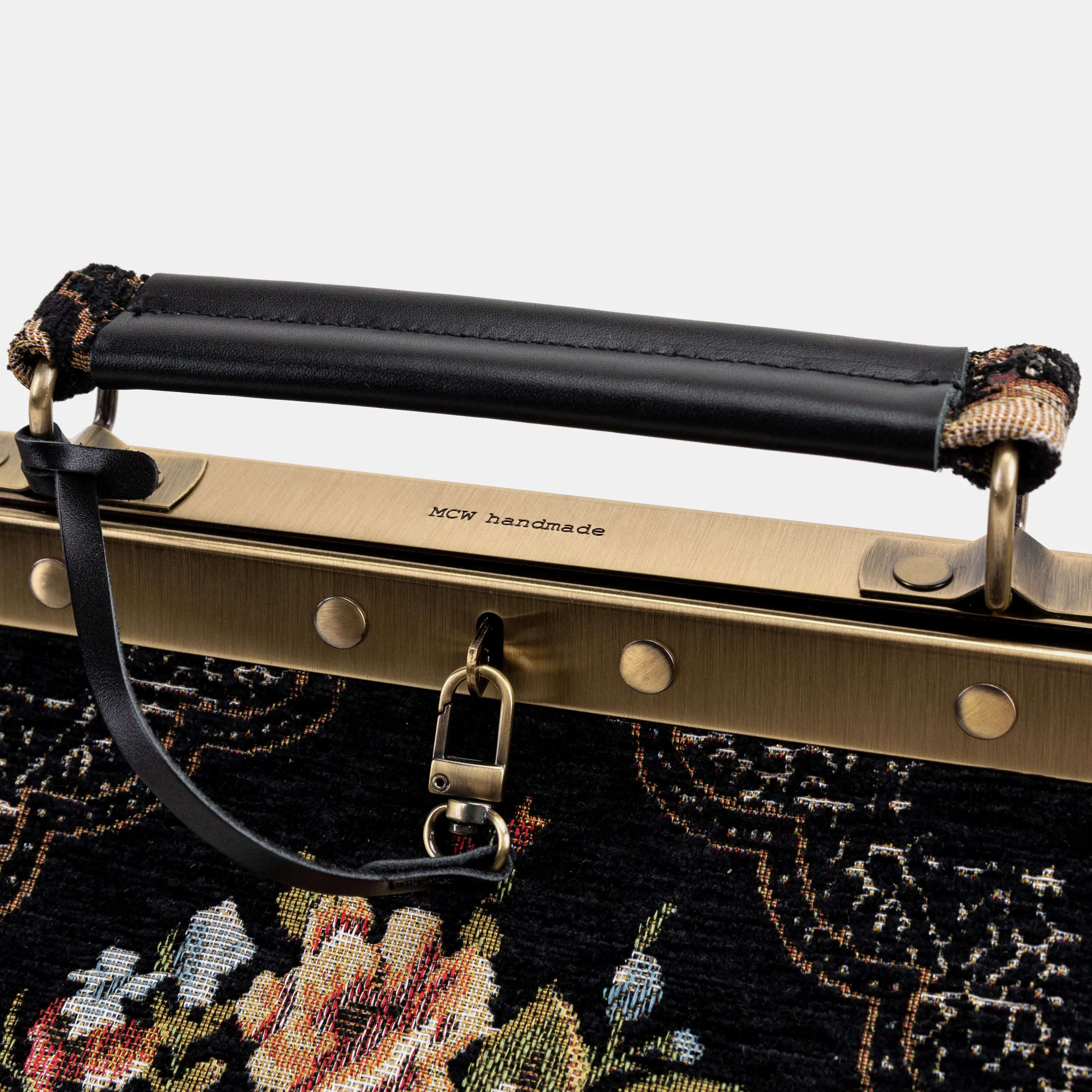 Floral Black Vivienne Carpet Purse Gladstone Bag of America logo