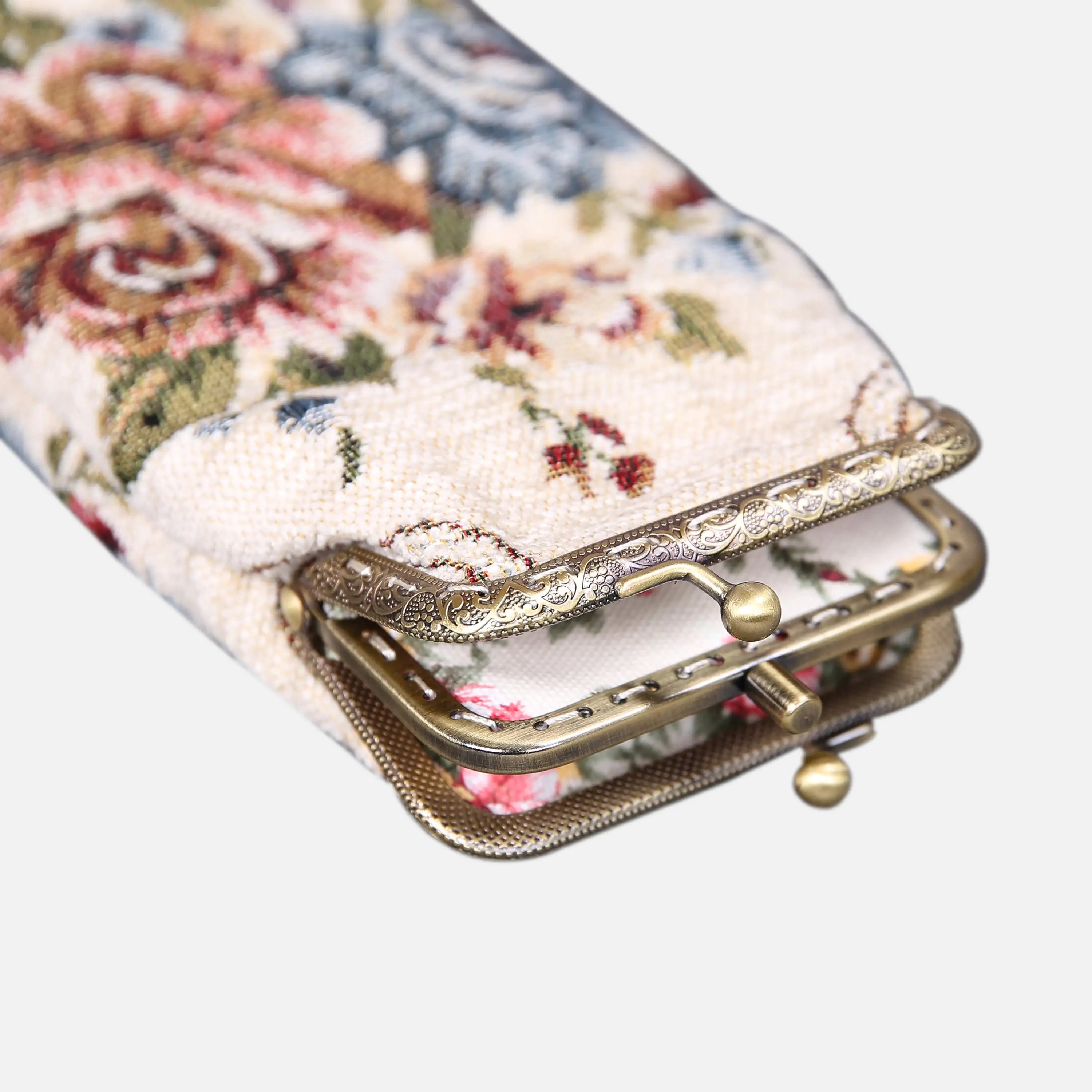 Floral Cream Carpet Eyeglasses Case of America the metal frame