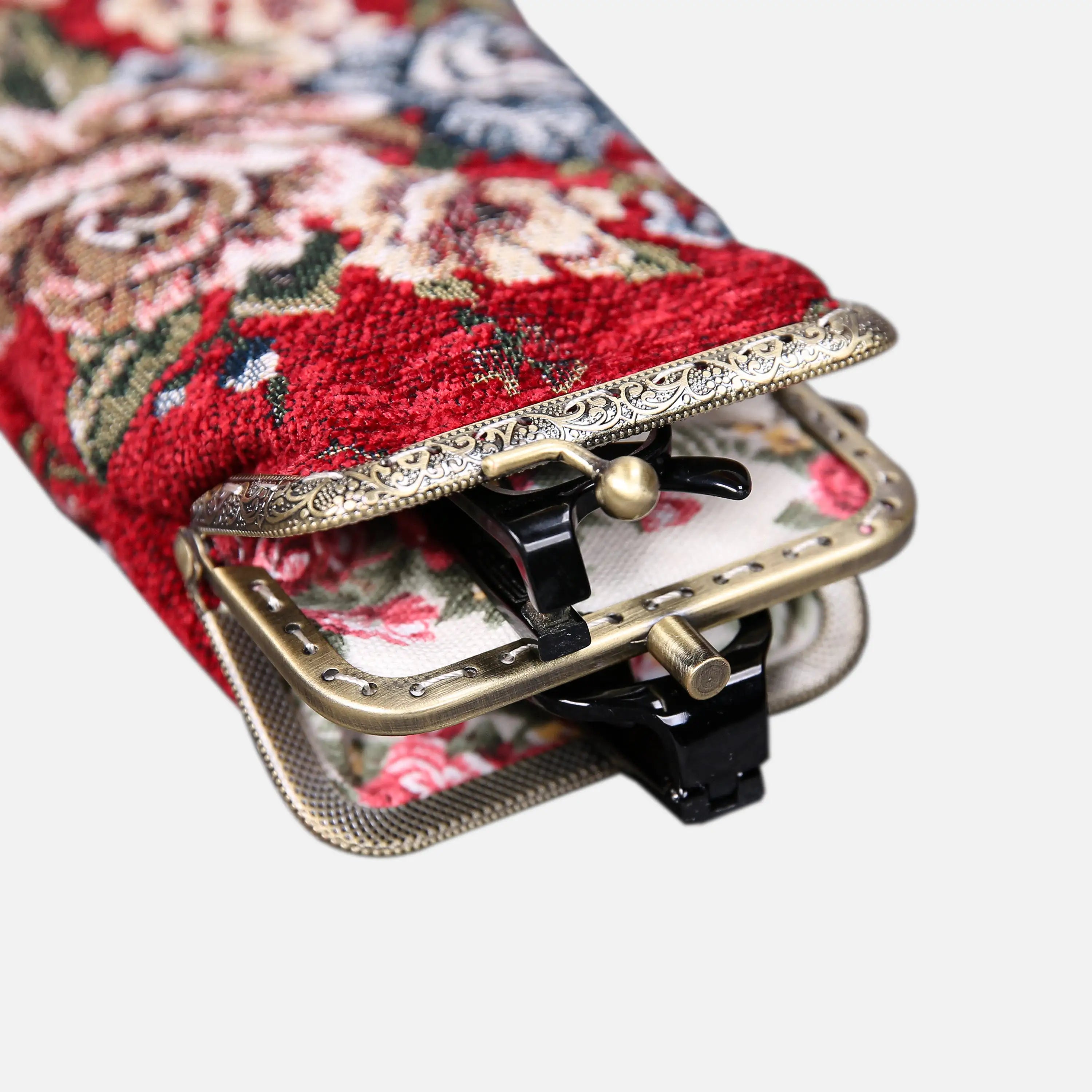 Floral Red Carpet Eyeglasses Case of America the metal clamp opens-3