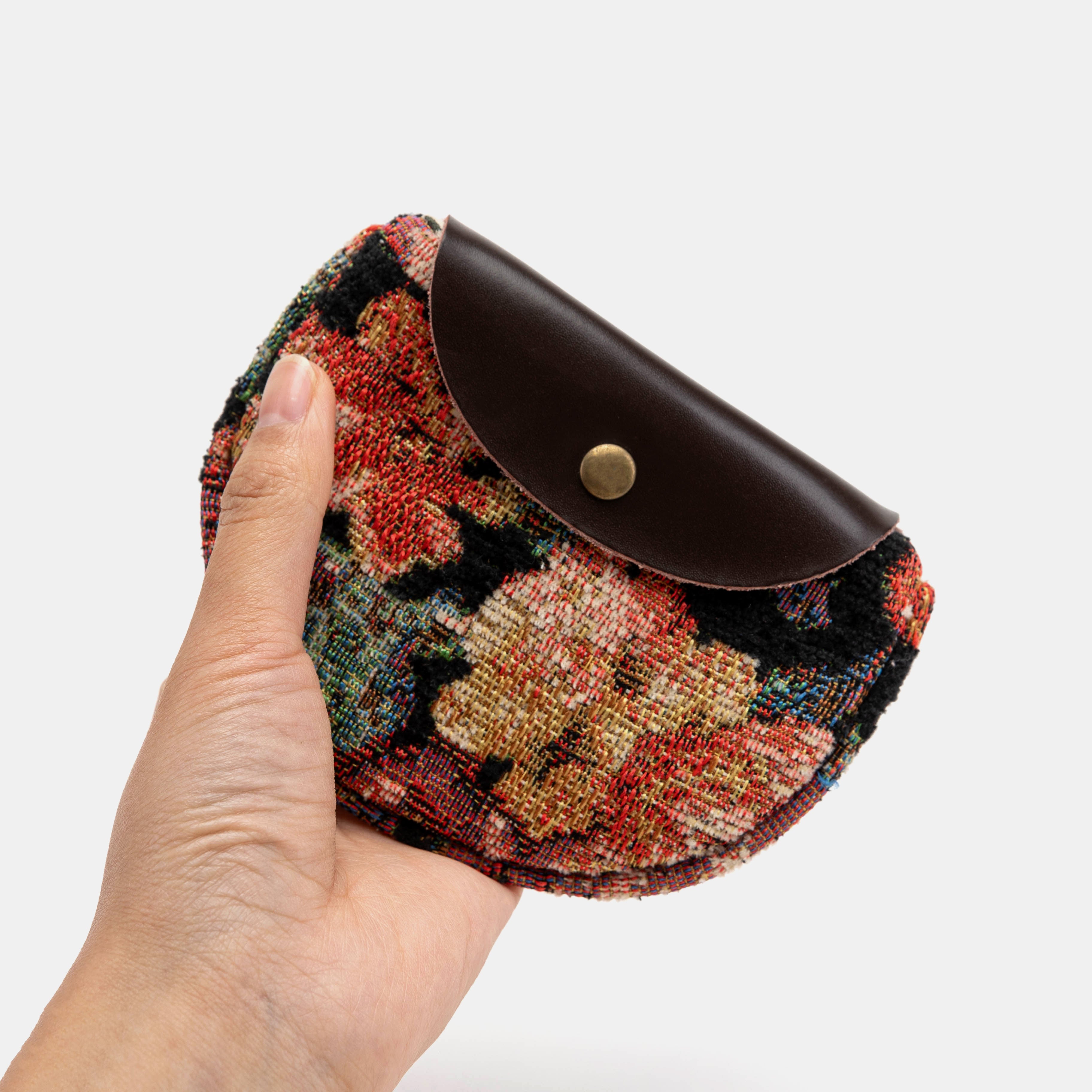 Floral Rose Rosary Bag Carpetbag of America holding-3
