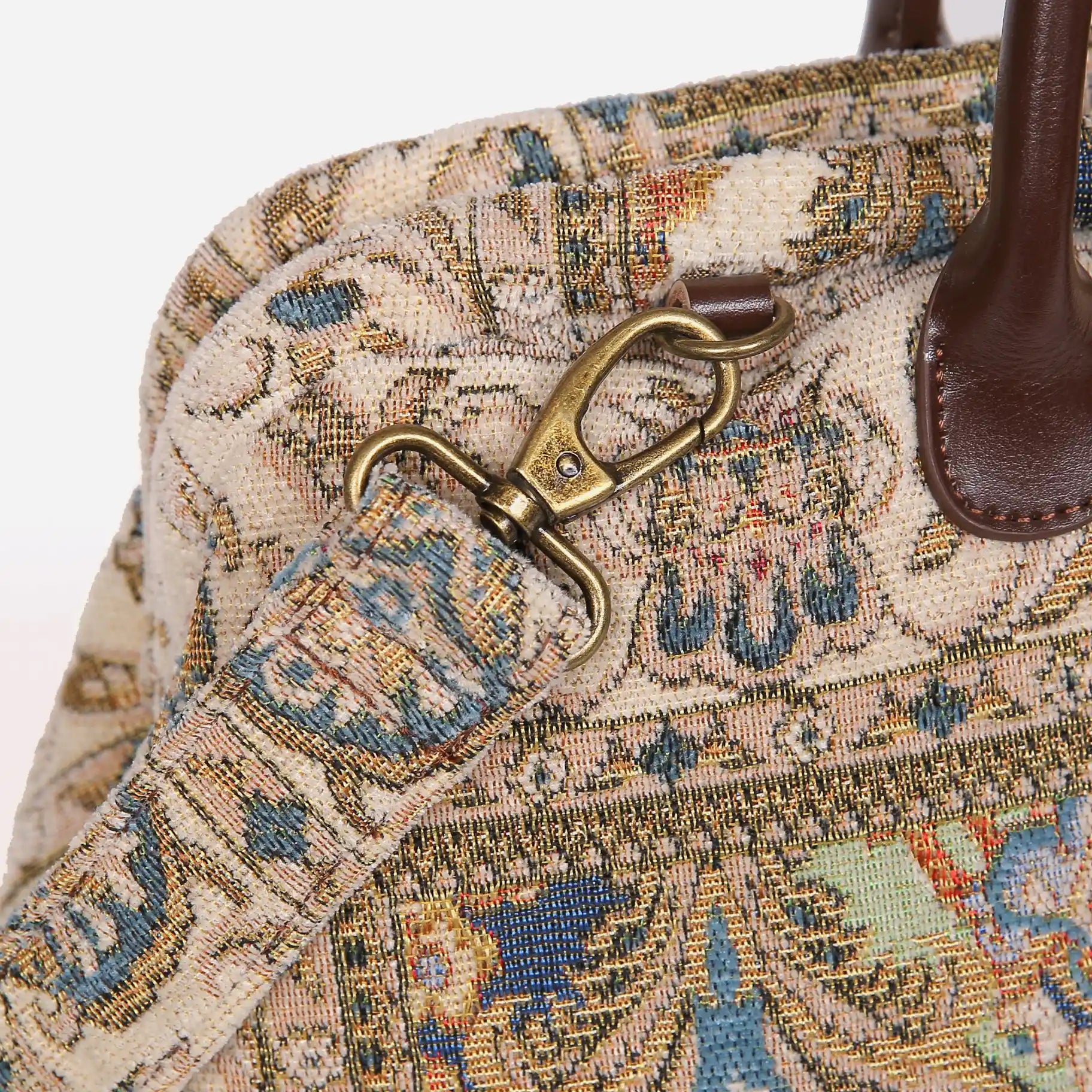 Golden Age Blue Mary Poppins Weekender Carpetbag clasp