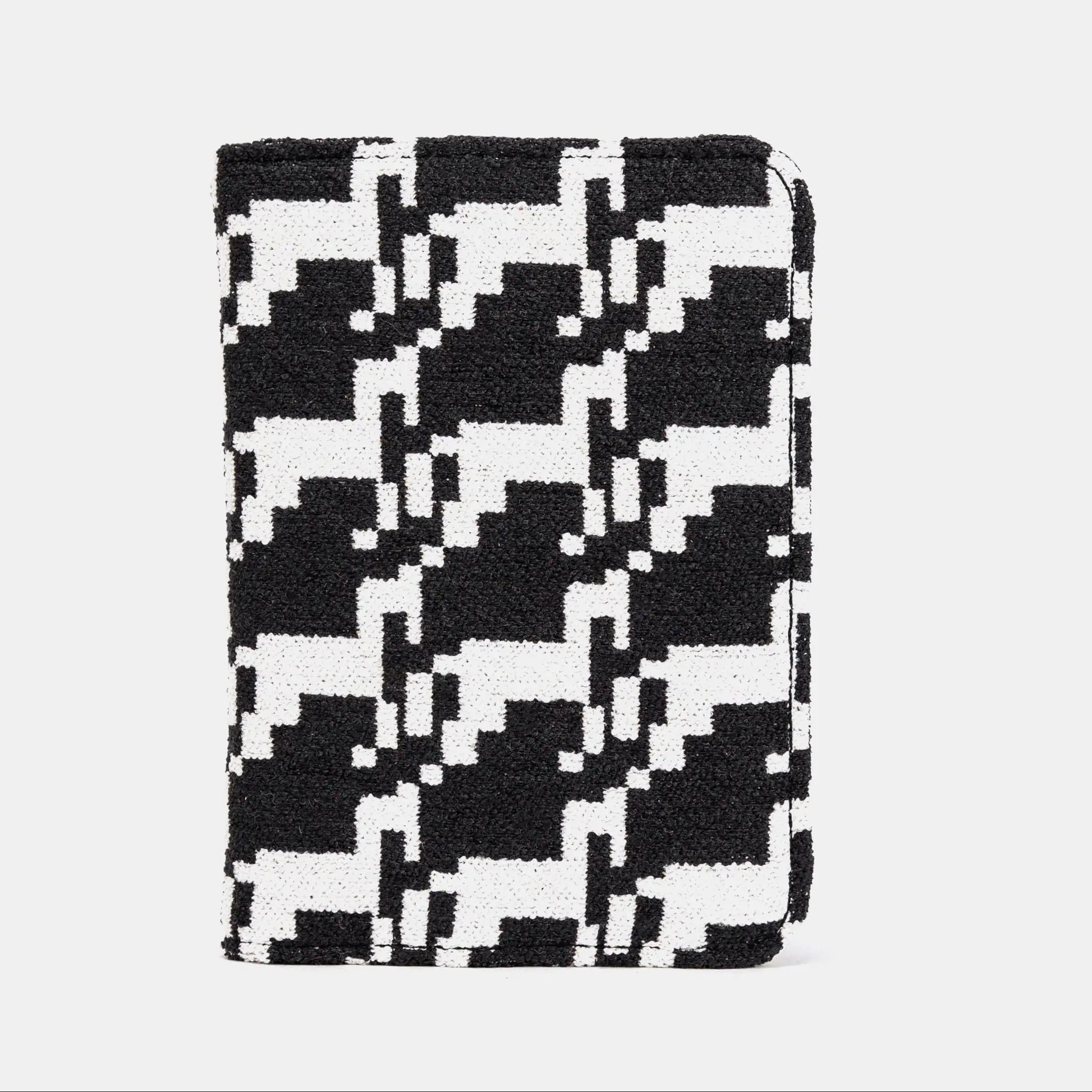 Houndstooth Passport Cover of America main