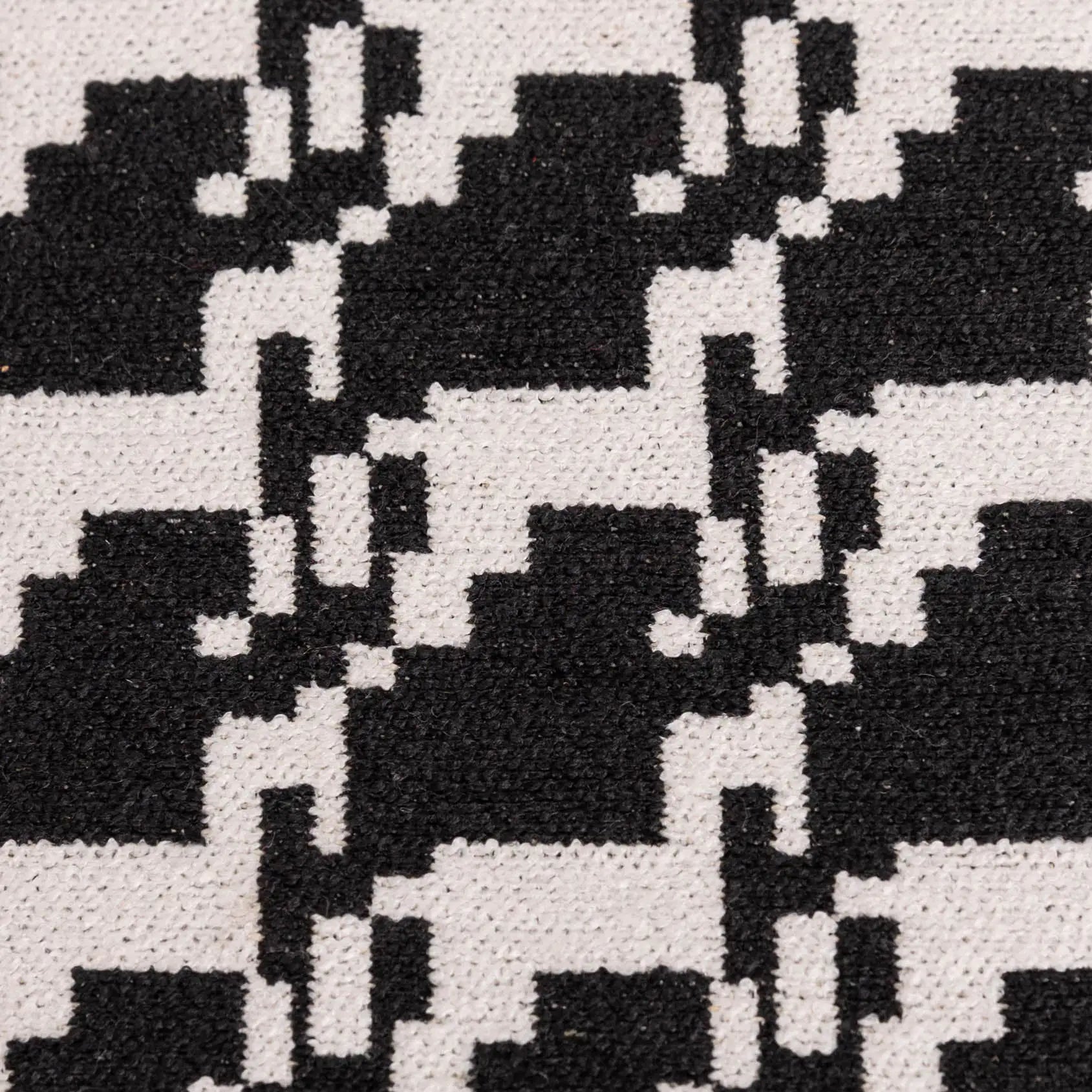 Houndstooth Passport Cover of America detail