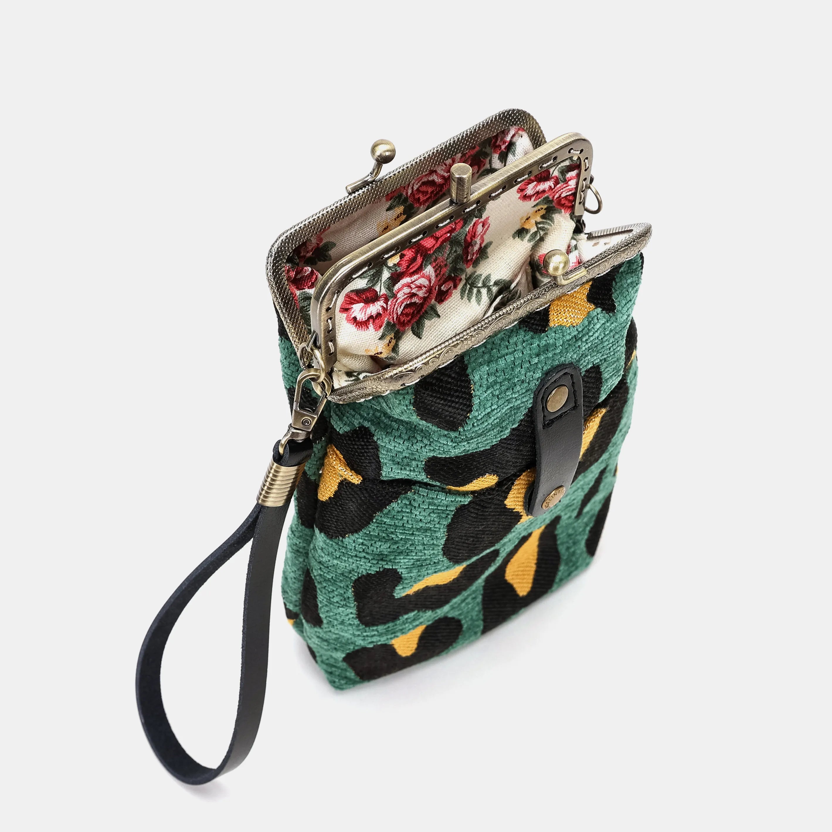 Leopard Green Carpet Phone Case Carpetbag of America open