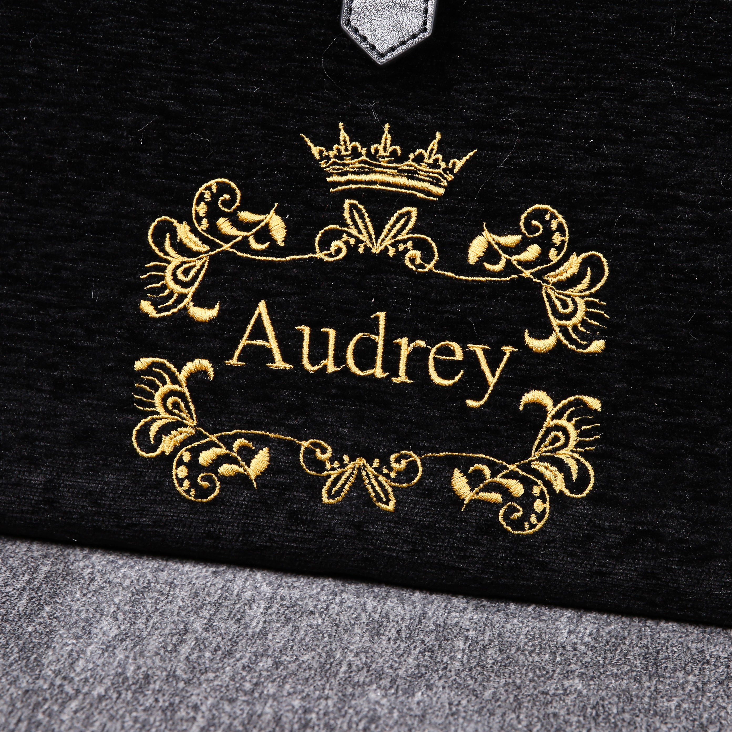 Luxury Monogrammed Black Handbag Purse ( Single Name ) embroidery