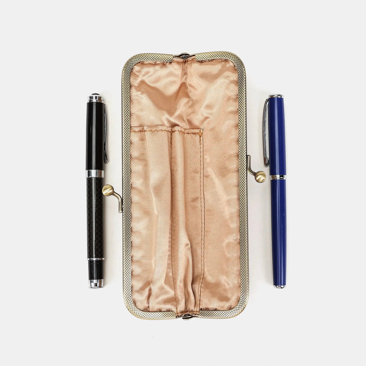 Oriental Beige Duo Pen Case Carpetbag of America inside