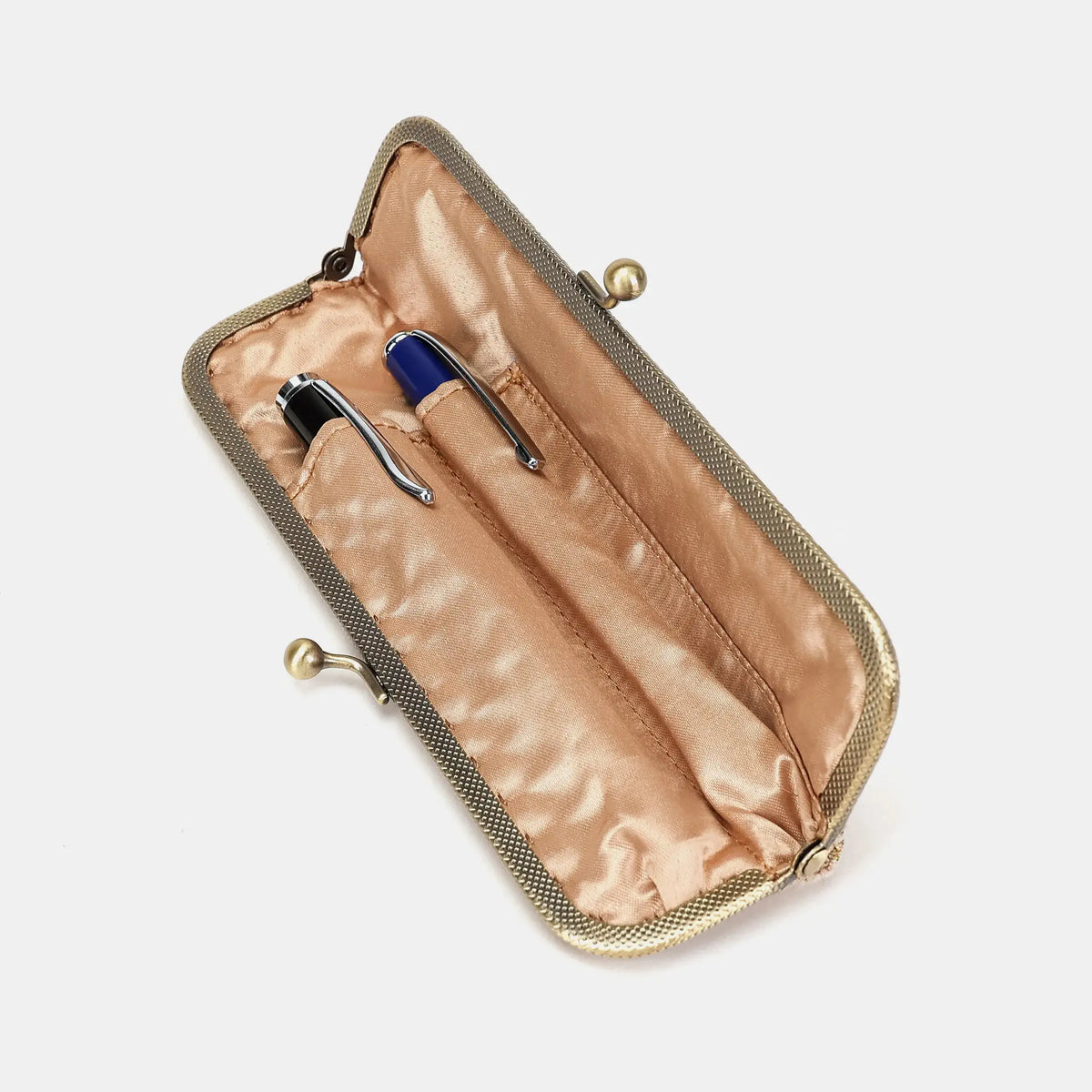 Oriental Beige Duo Pen Case Carpetbag of America open