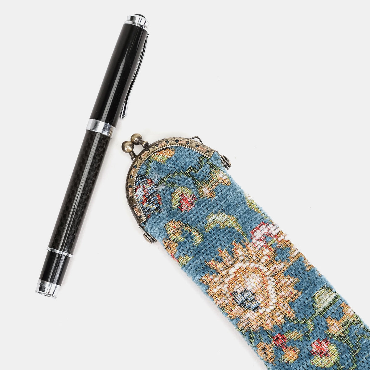 Oriental Blue Solo Pen Case Carpetbag of America with pen