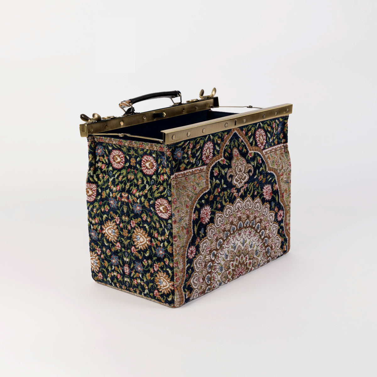 Oriental Navy Genevieve Carpet Gladstone Bag of America open and stand