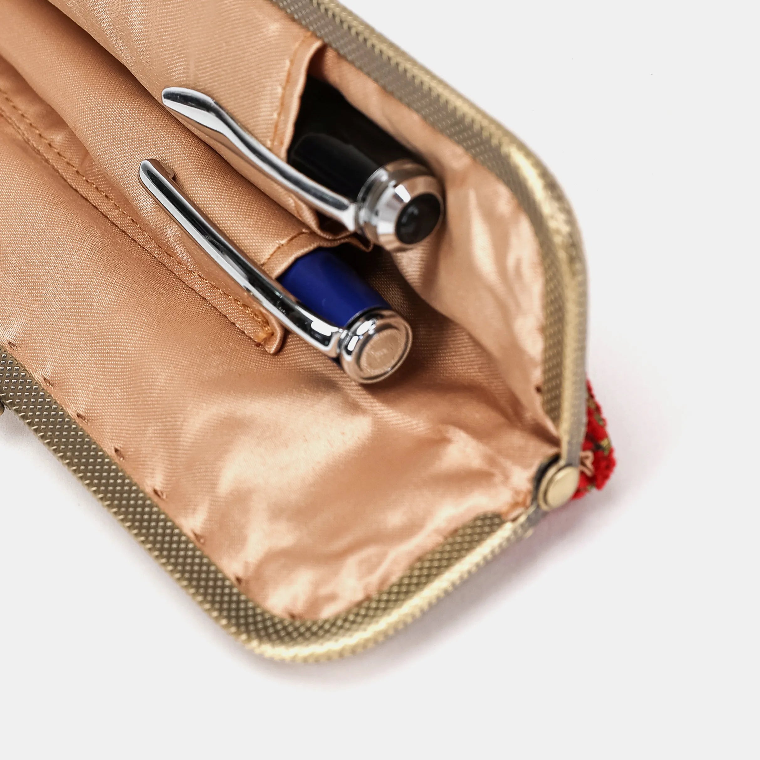 Oriental Red Duo Pen Case of America detail