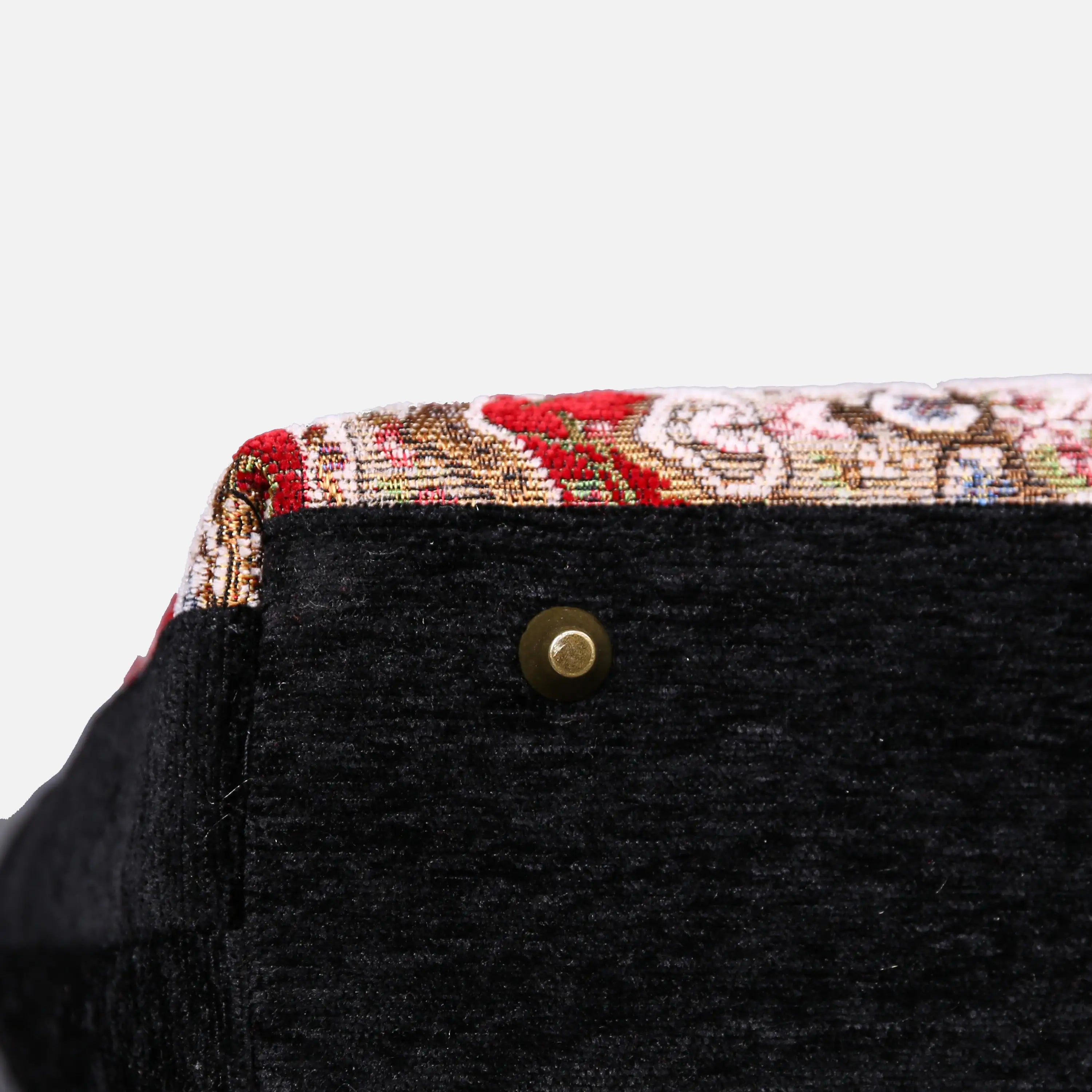 Oriental Red carpet bag of America bottom details