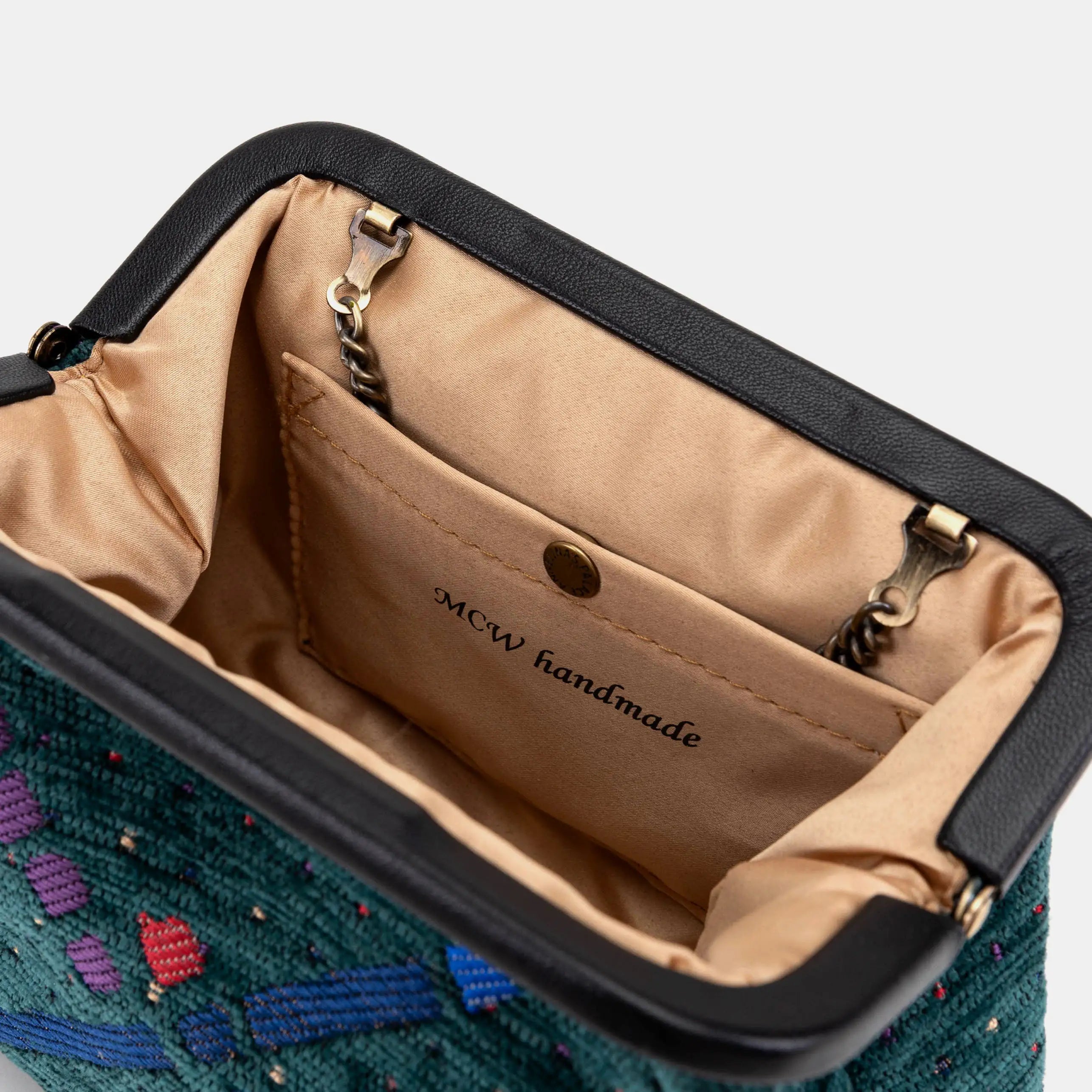 PDX Portland Airport Alma Evening Clutch Carpet Bag logo