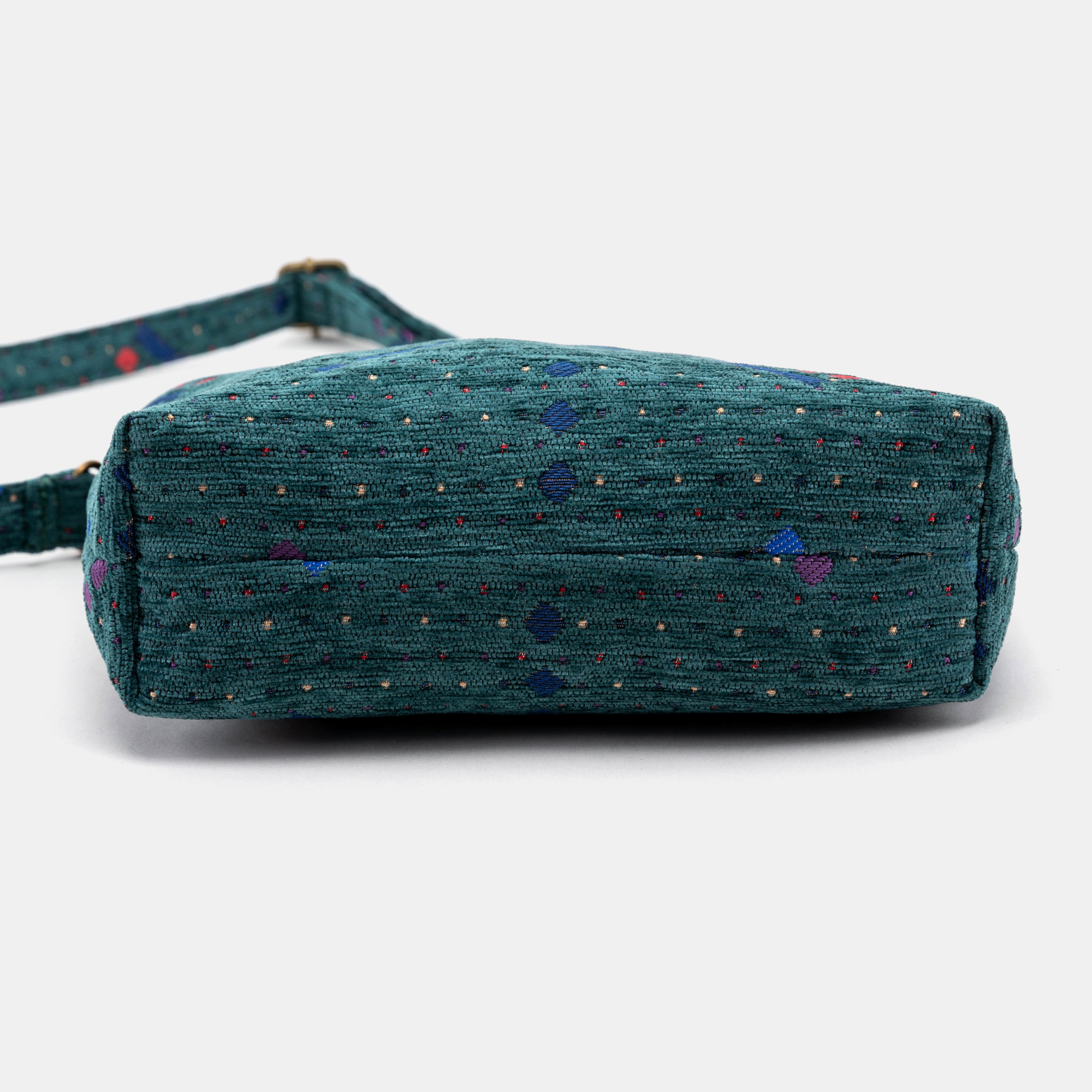 PDX Portland Airport Butterfly Crossbody Bag of America bottom