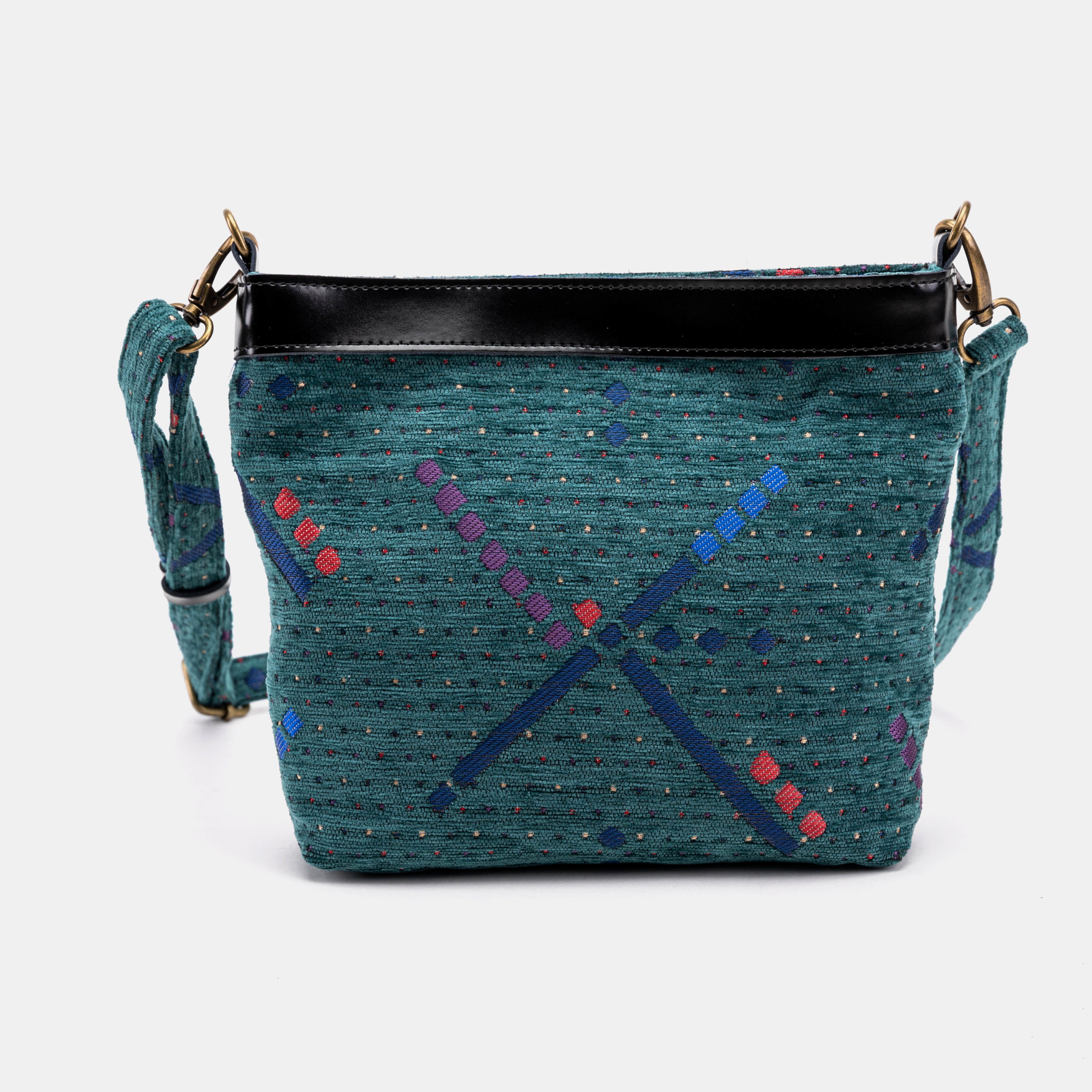 PDX Portland Airport Butterfly Crossbody Bag of America back