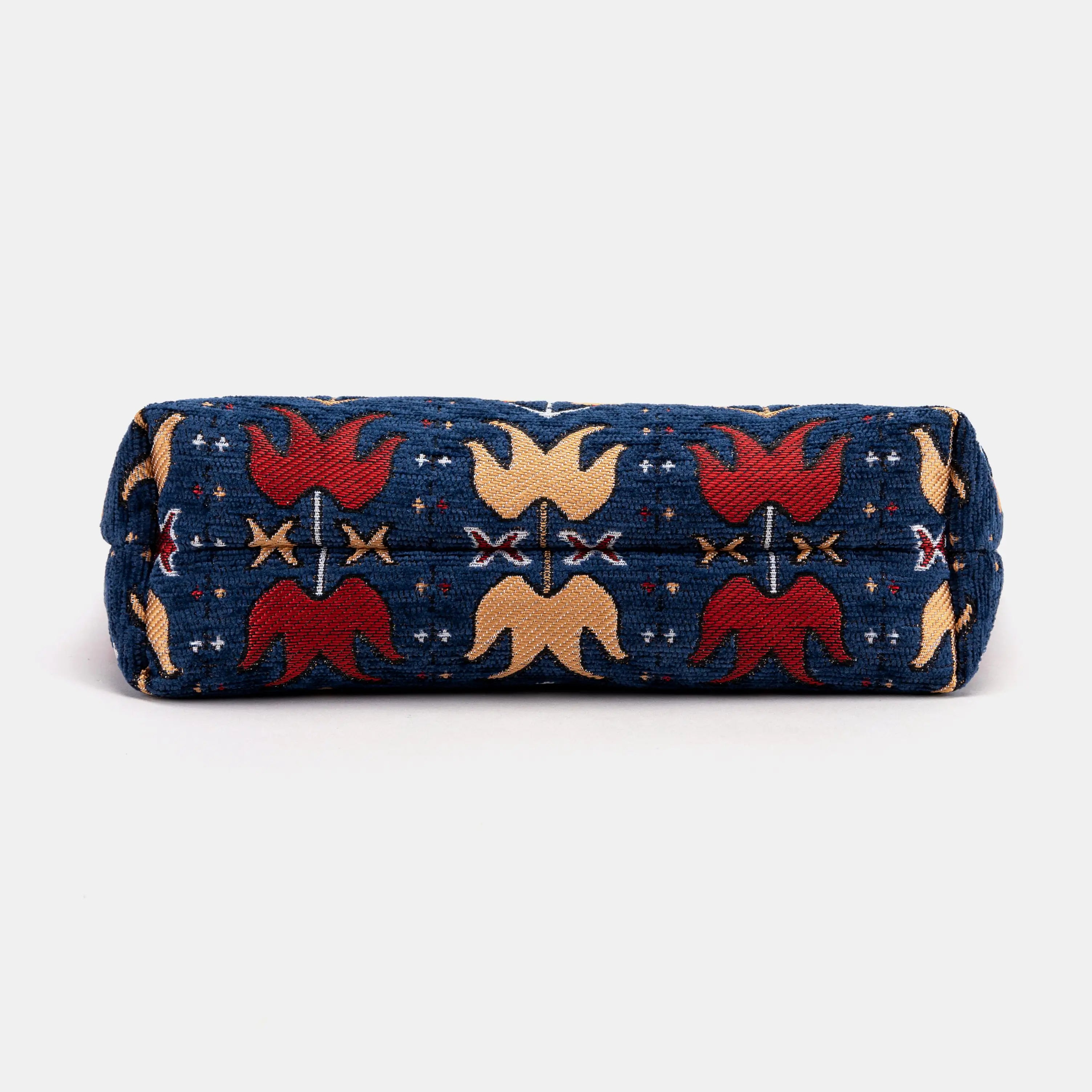 Poppy Bloom Carpet Makeup Bag Carpetbag of America bottom