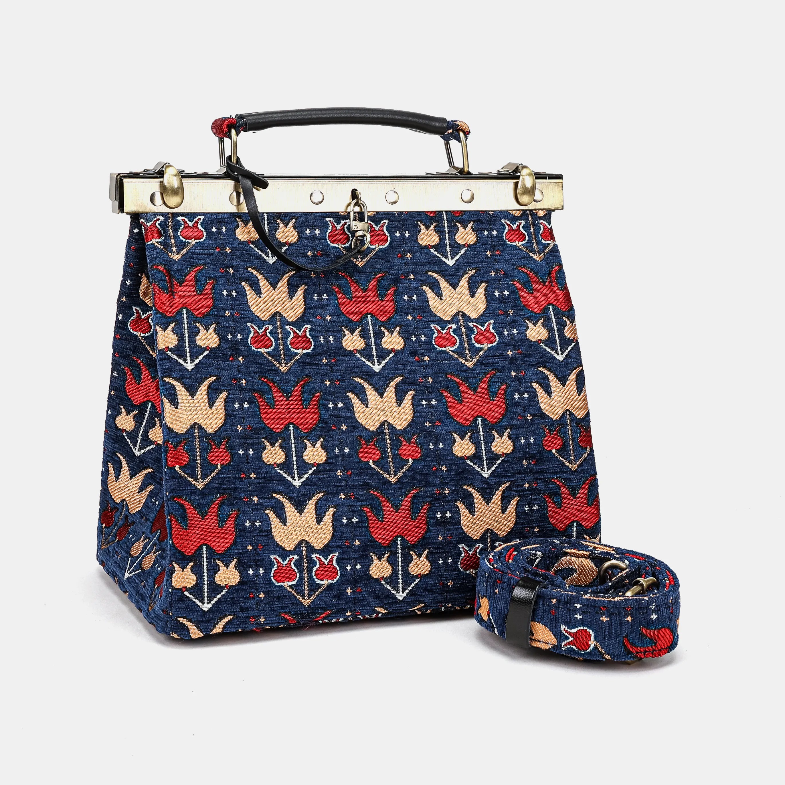 Poppy Bloom Cecile Carpet Purse Gladstone Bag of America with shoulder strap