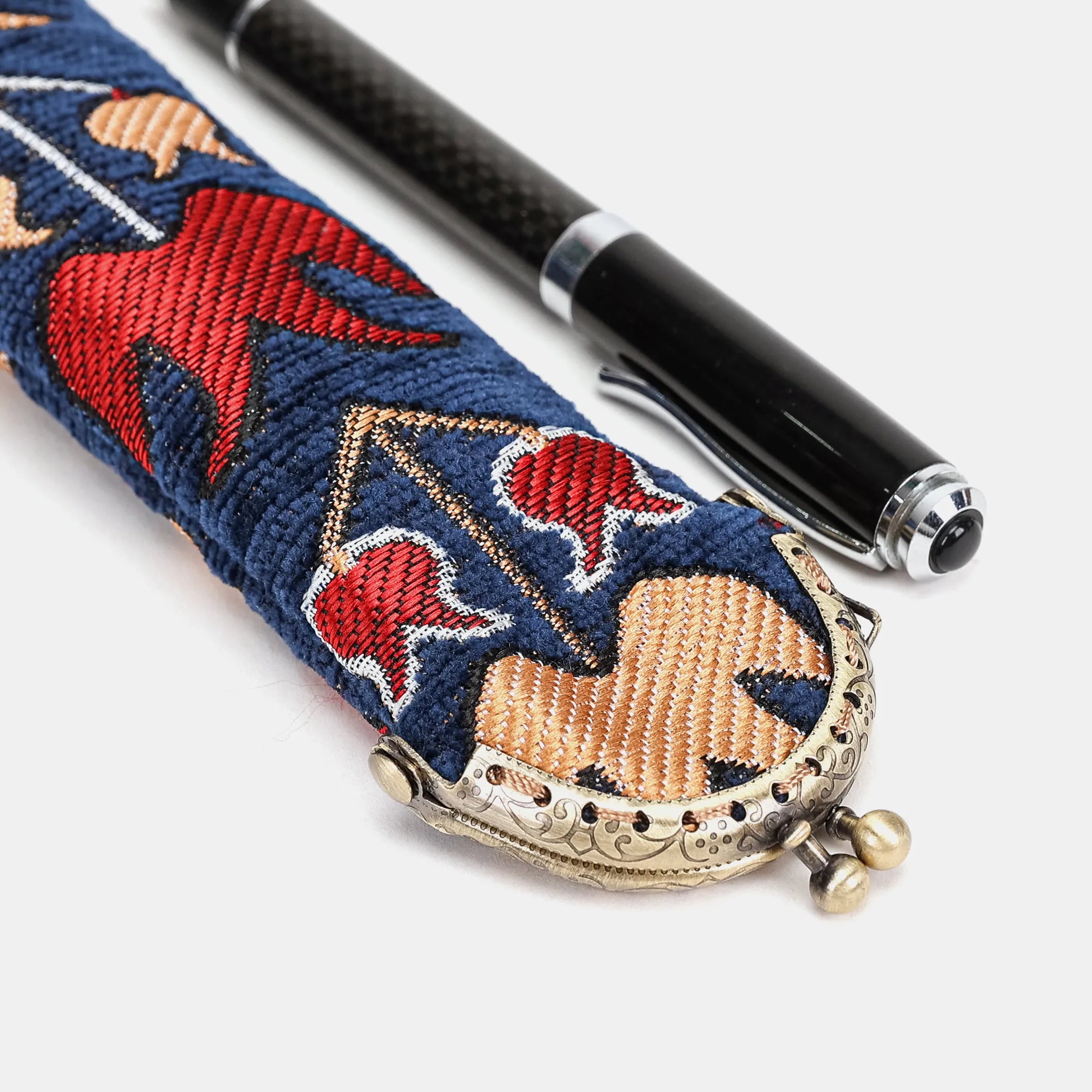 Poppy Bloom Solo Pen Case Carpetbag of America metal frame