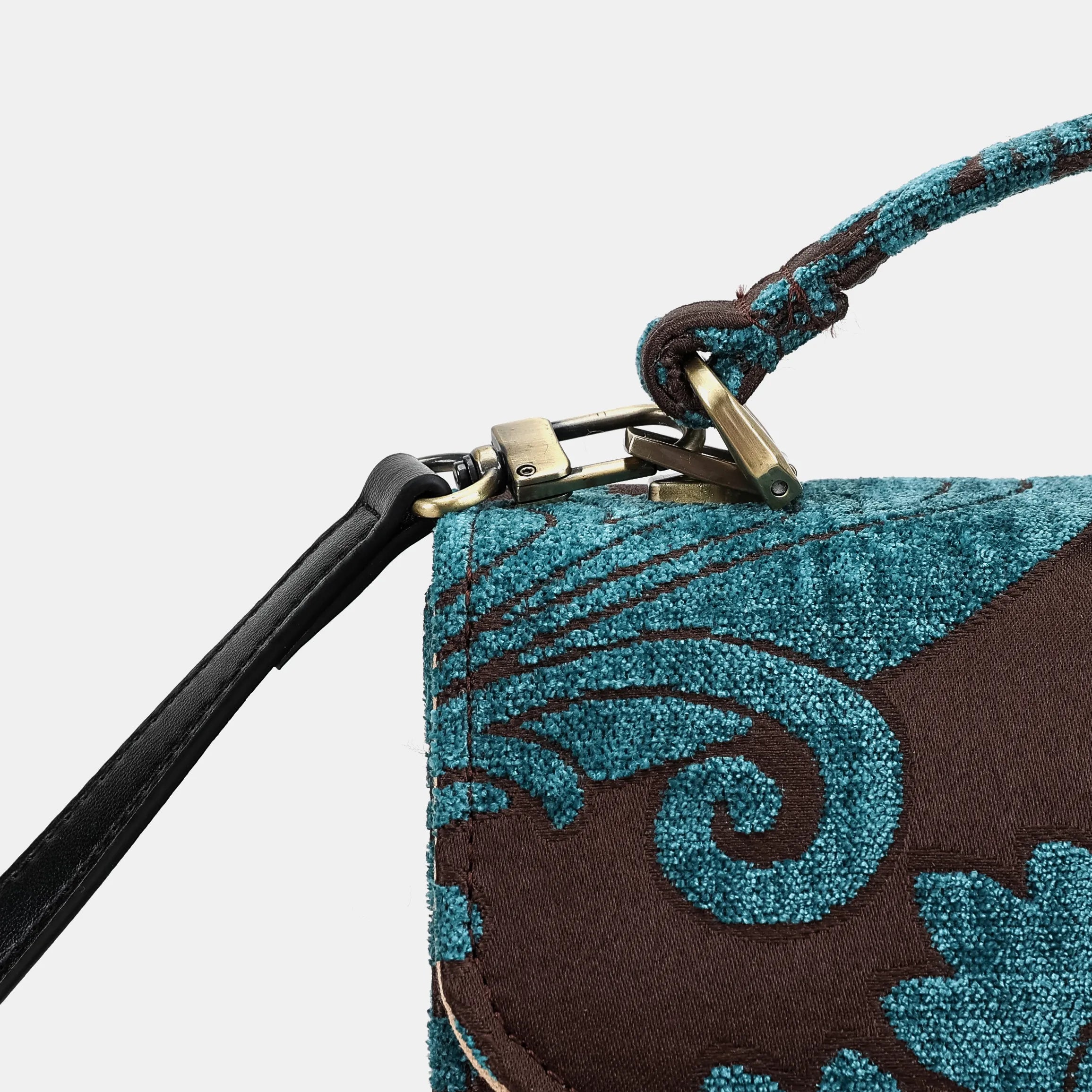 Luxury Damask Blue Flap Satchel Carpetbag of America details