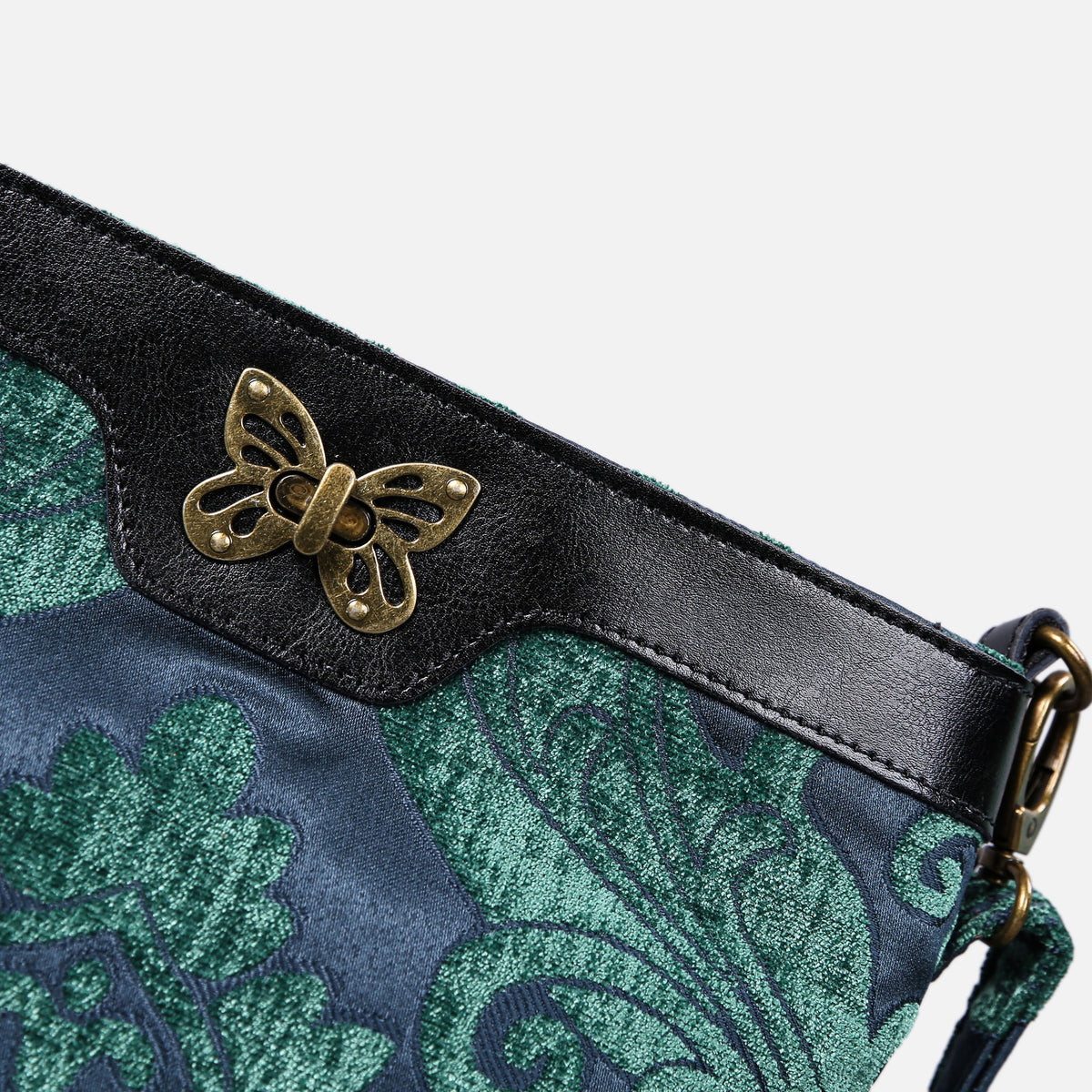 Queen Hunter Green Carpet Crossbody Bag carpet bag MCW Handmade of America details