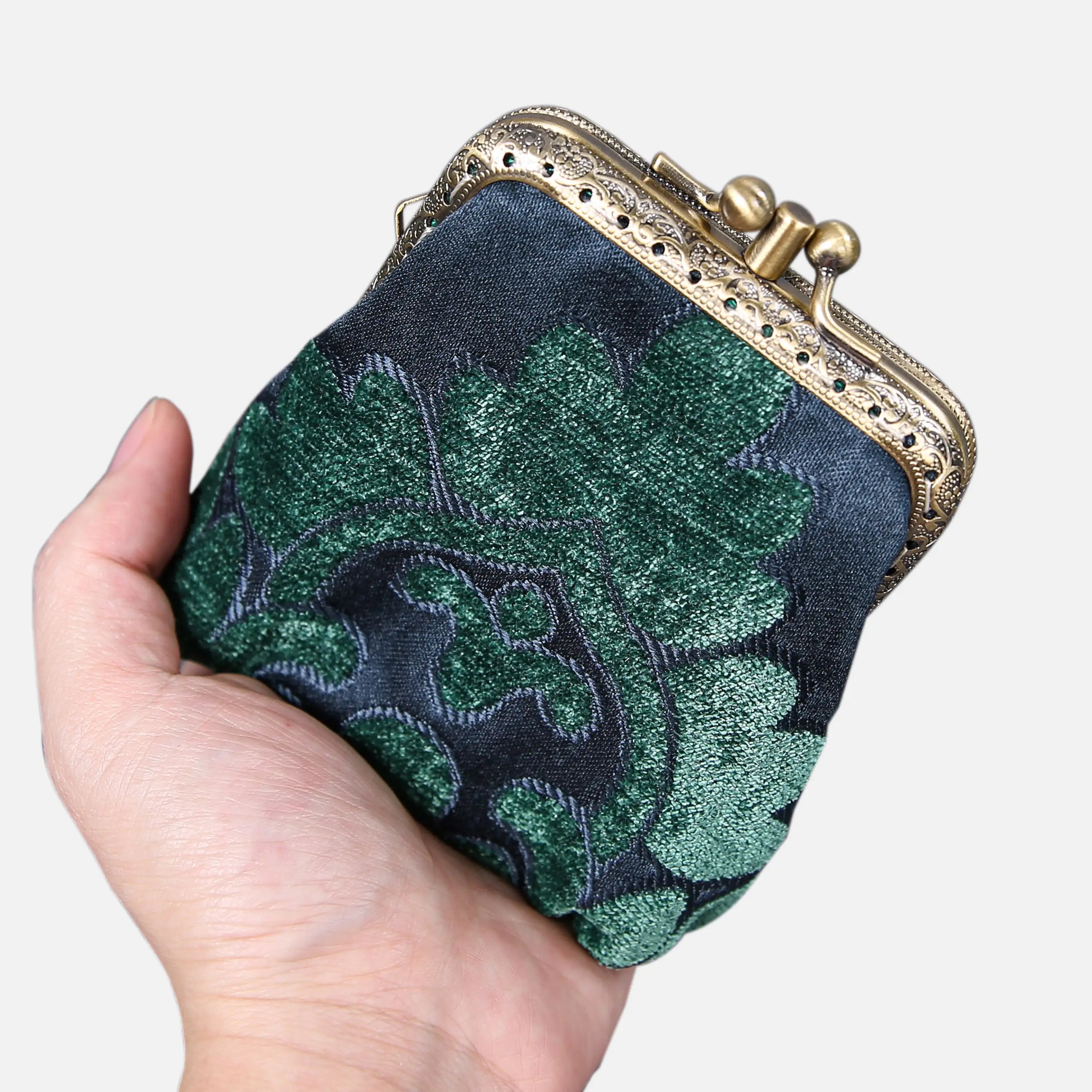 Queen Hunter Green Double Kiss Clasp Coin Purse of America main