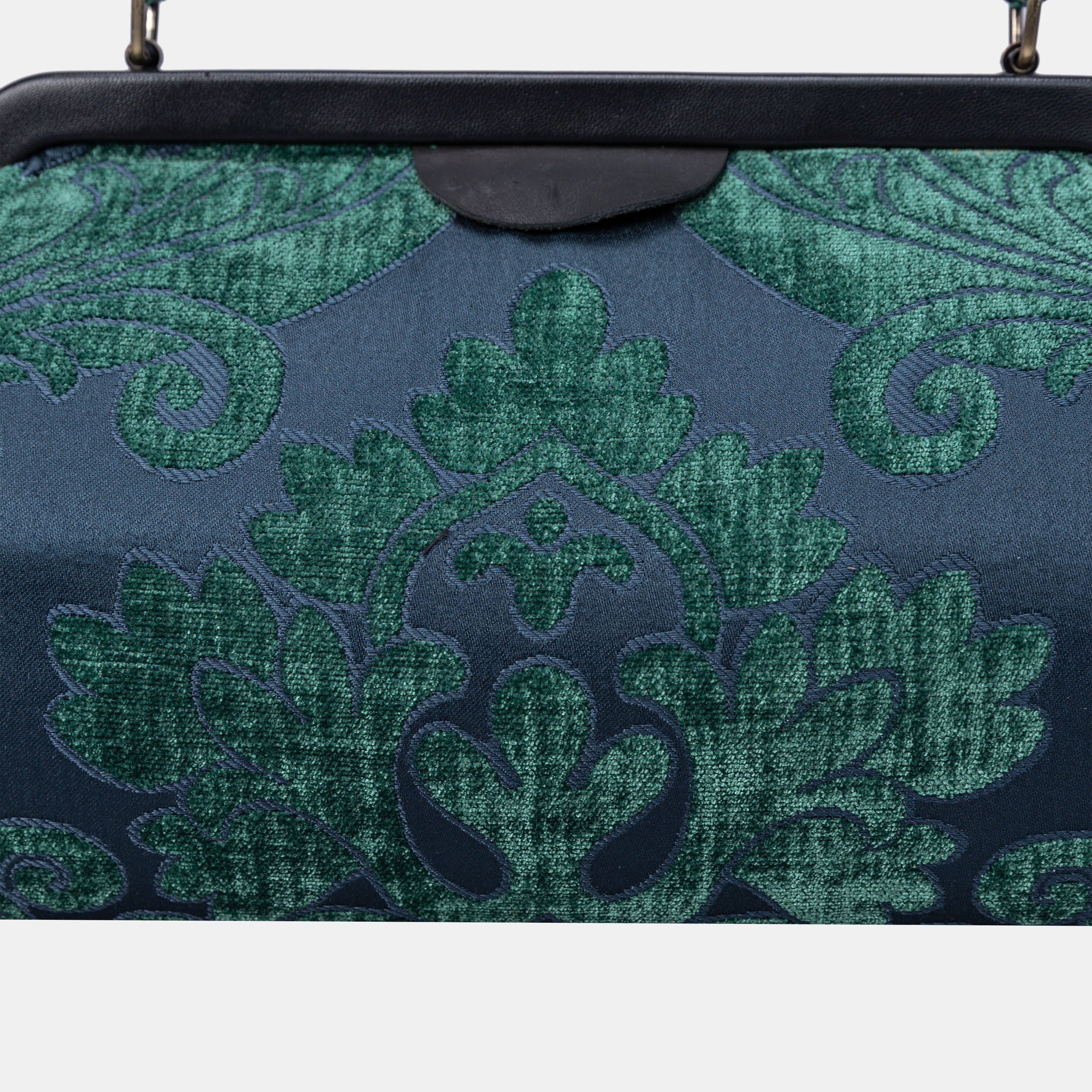 Queen Hunter Green Shoulder Bag detail
