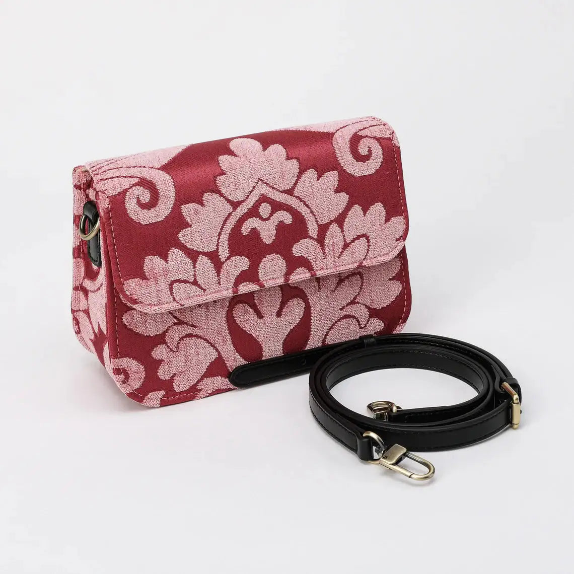 Queen Rose Pink Flap Crossbody Bag carpet bag of America with shoulder strap
