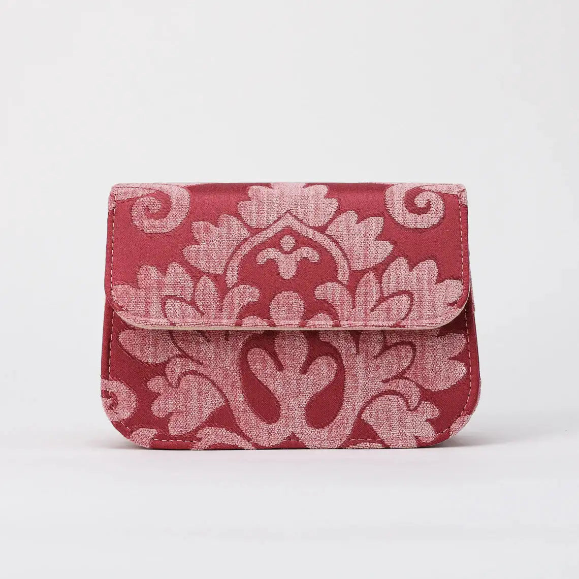 Queen Rose Pink Flap Crossbody Bag carpet bag of America overview