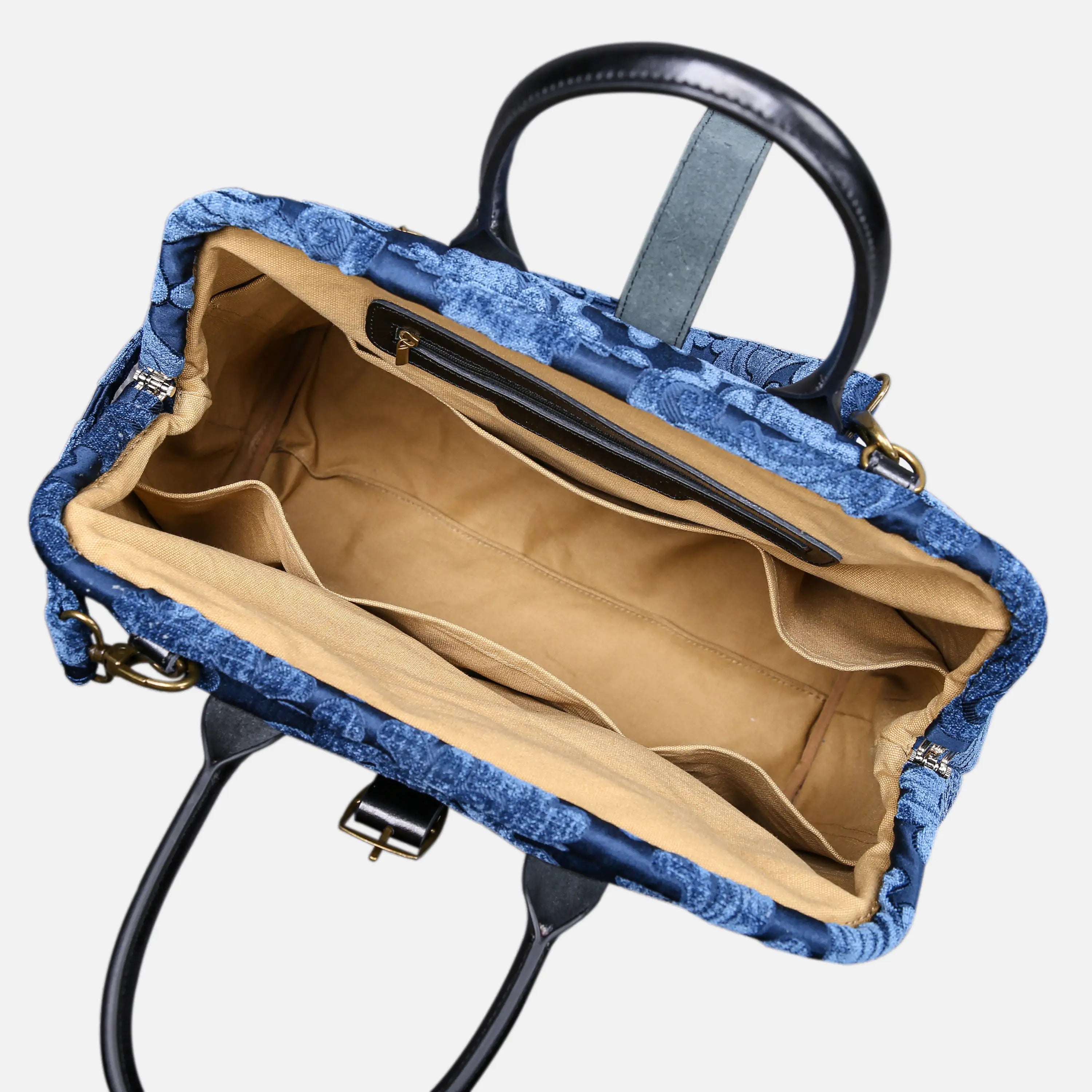 Queen Royal Blue Mary Poppins Weekender Carpetbag of America open