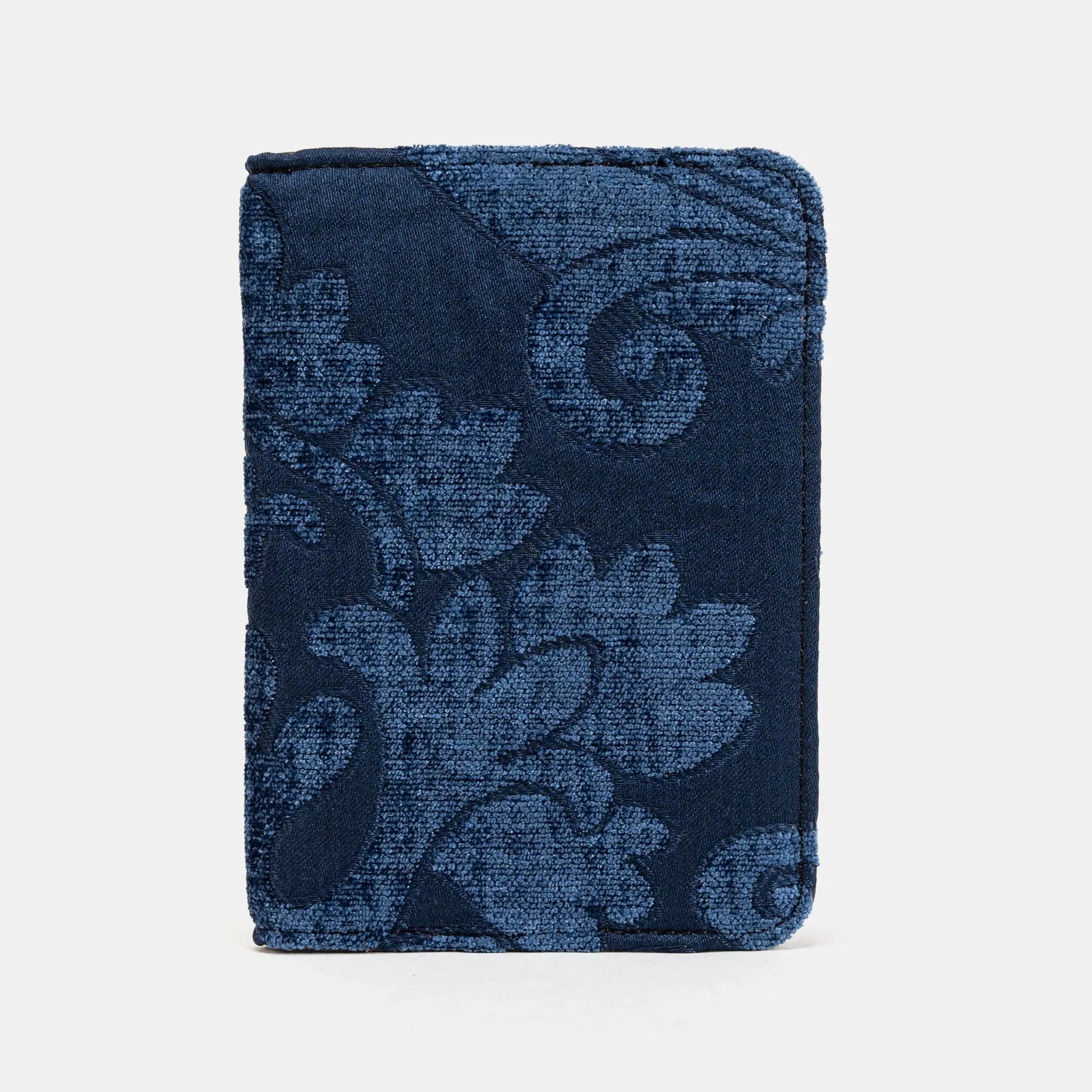 Queen Royal Blue Passport Cover of America main