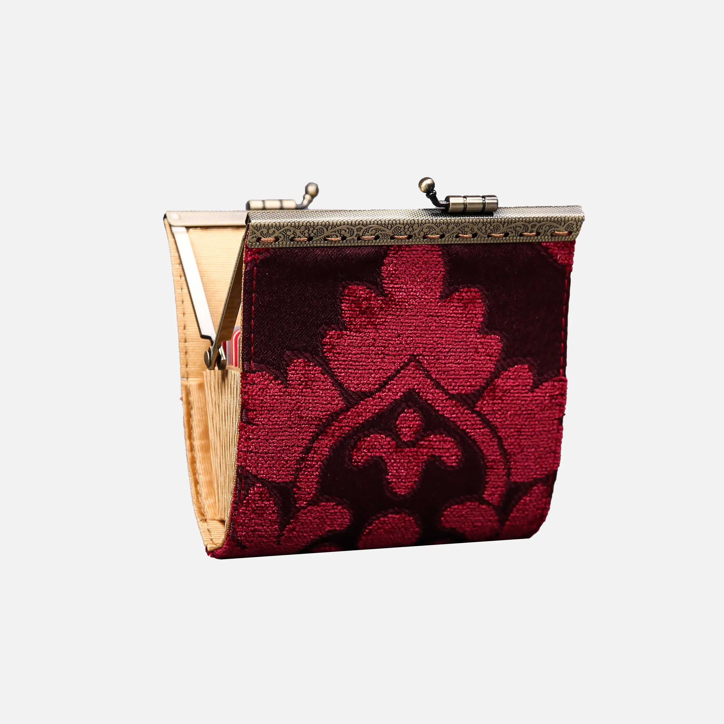 Queen Wine Card Wallet of America 17 slots side