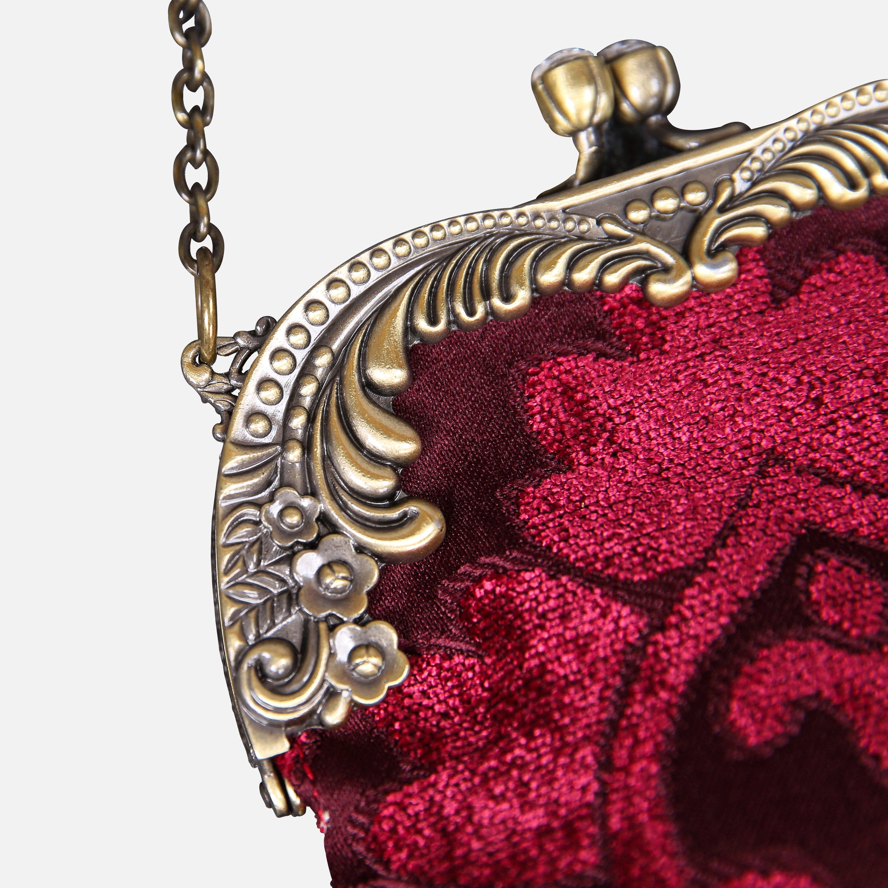 Queen Wine Chatelaine Purse Medium carpet bag of America detail