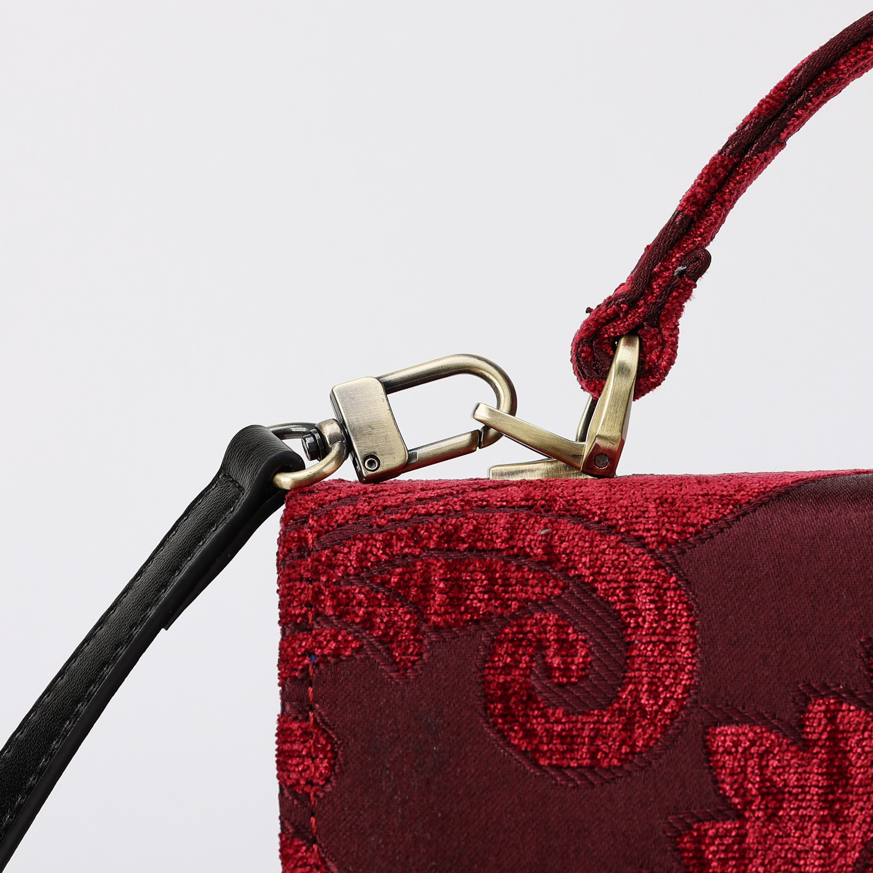 Queen Wine Flap Satchel Carpetbag of America clasp