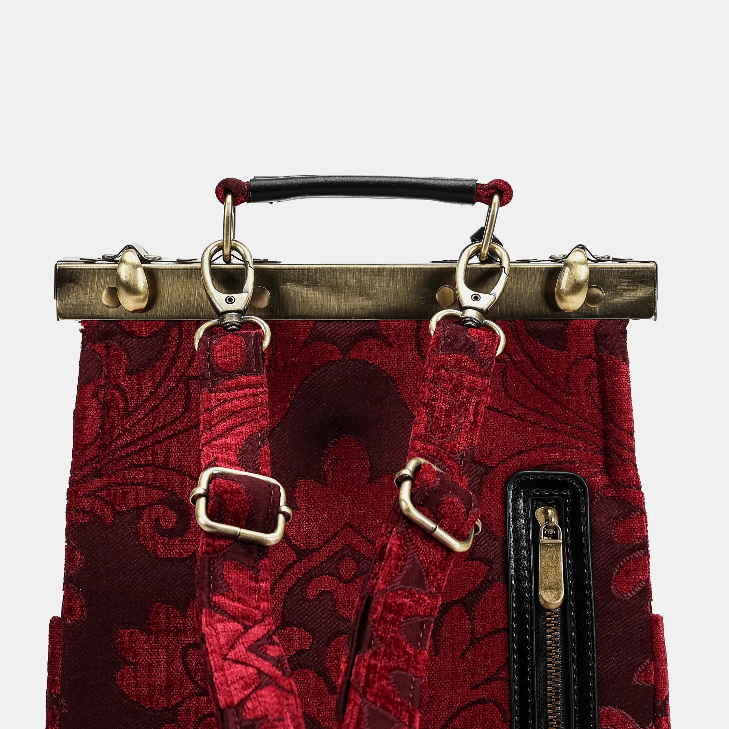Queen Wine Helena Carpet Gladstone Backpack of America back details