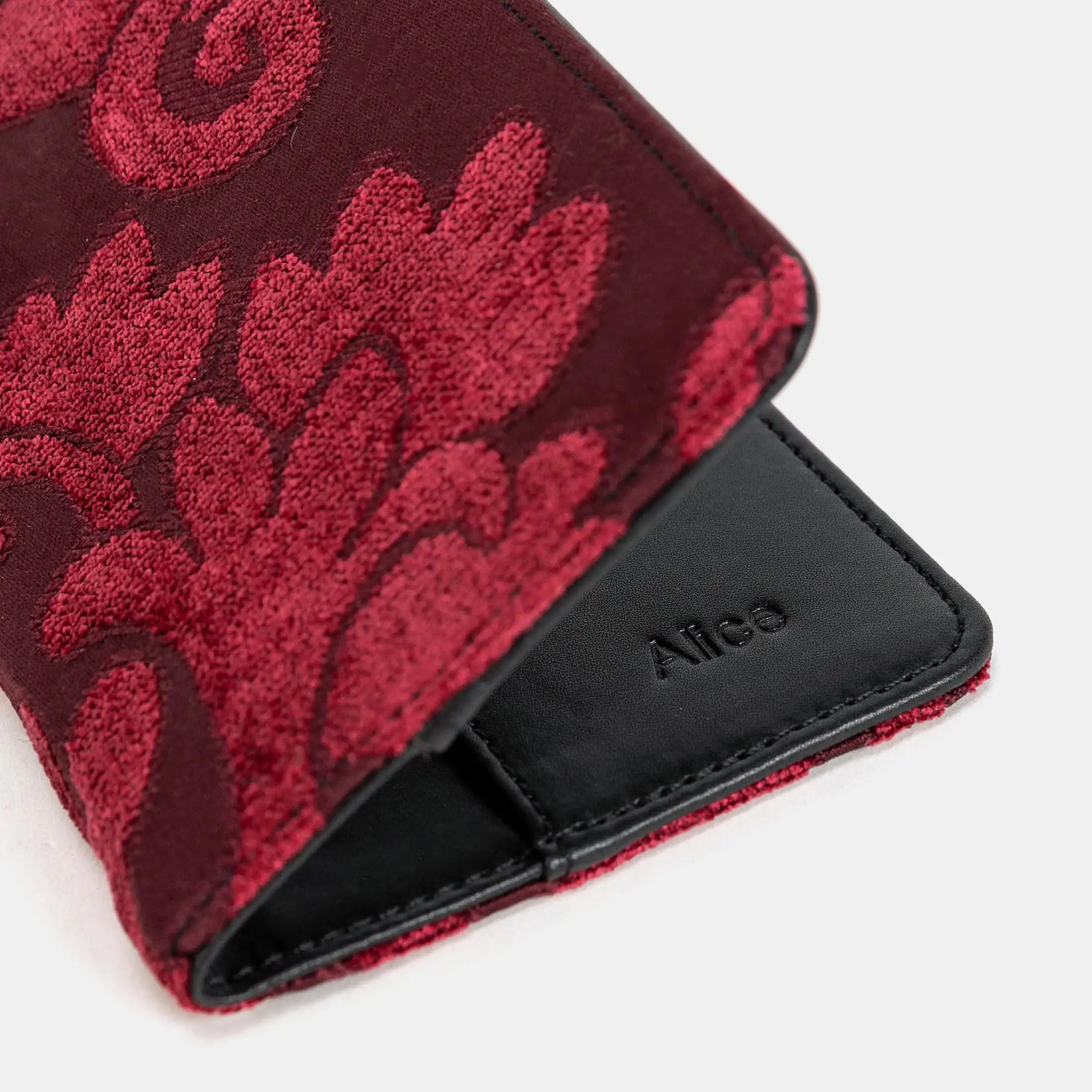 Queen Wine Passport Cover of America customization