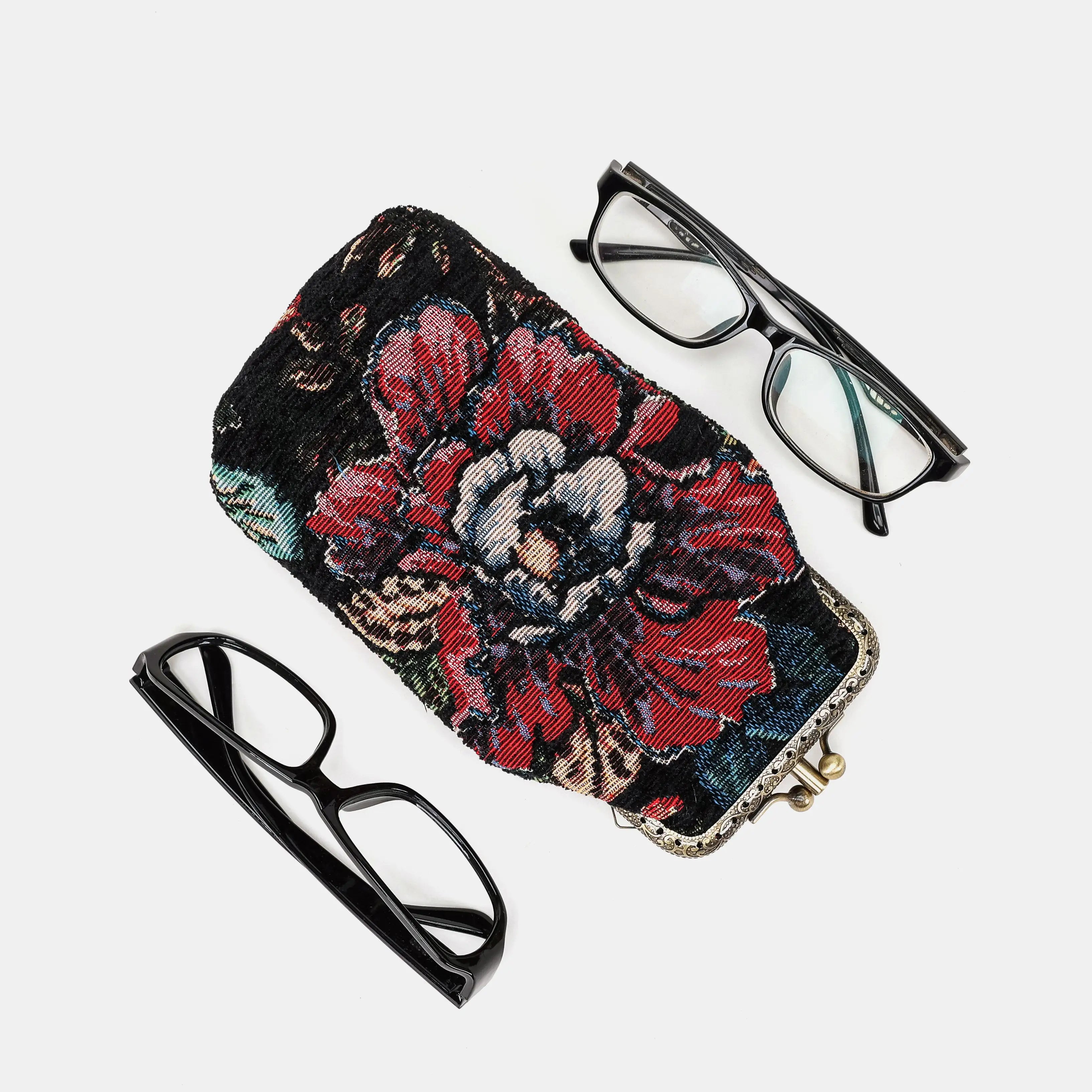 Rose Garden Black Carpet Eyeglasses Case of America capacity-2