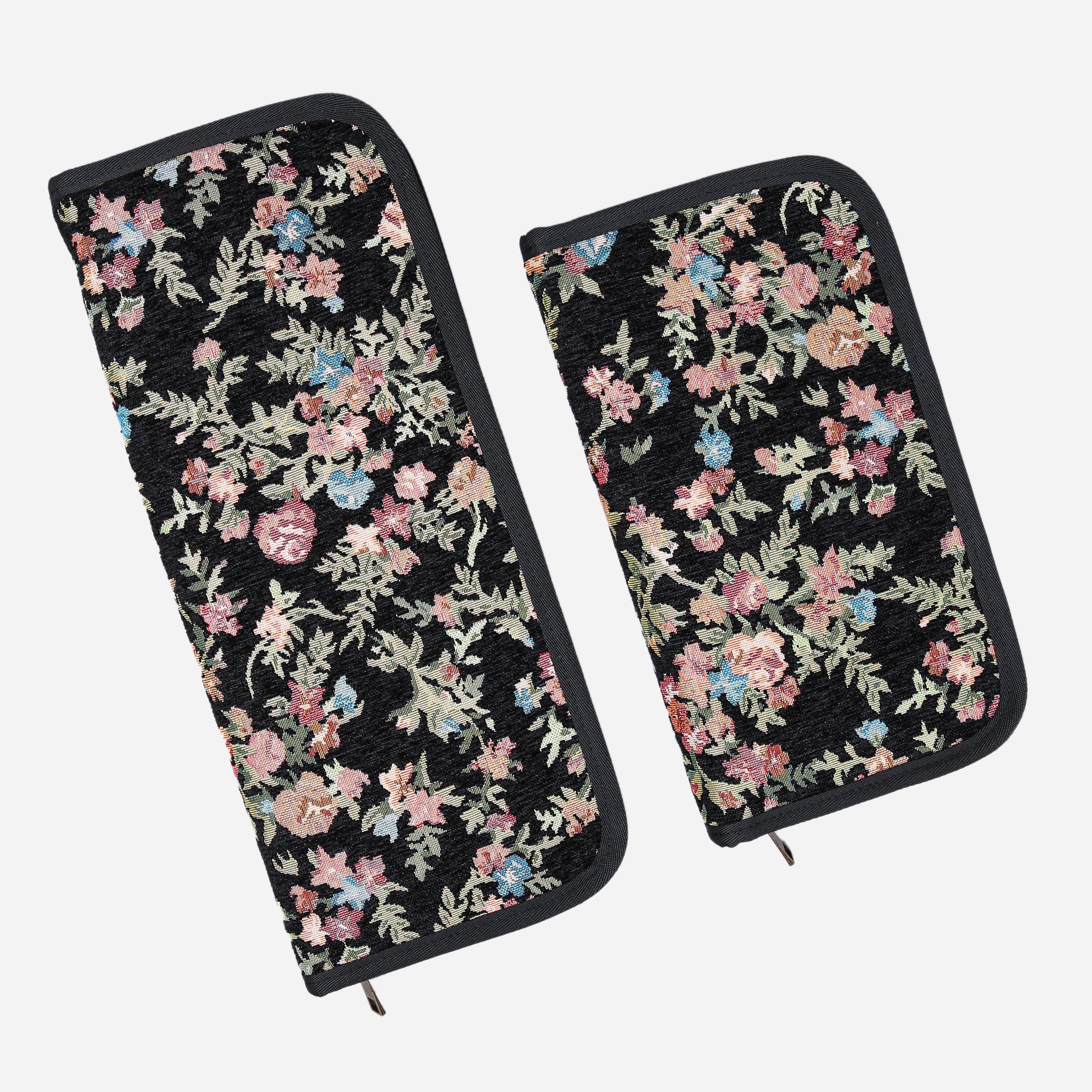 Spring Valley Black Carpet Needle Case of America large and small main