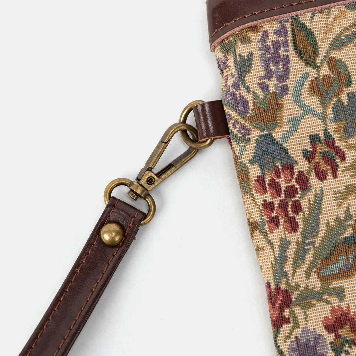 Spring Valley Mint Wristlet Clutch hook & D ring